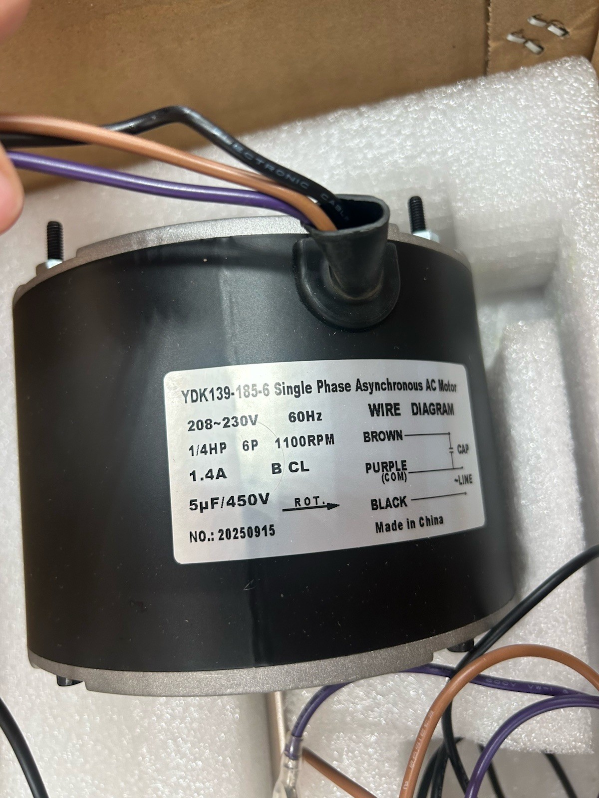AC Condenser Fan Motor 0131M00018P For Goodman Amana Janitrol YDK-180S62823-03