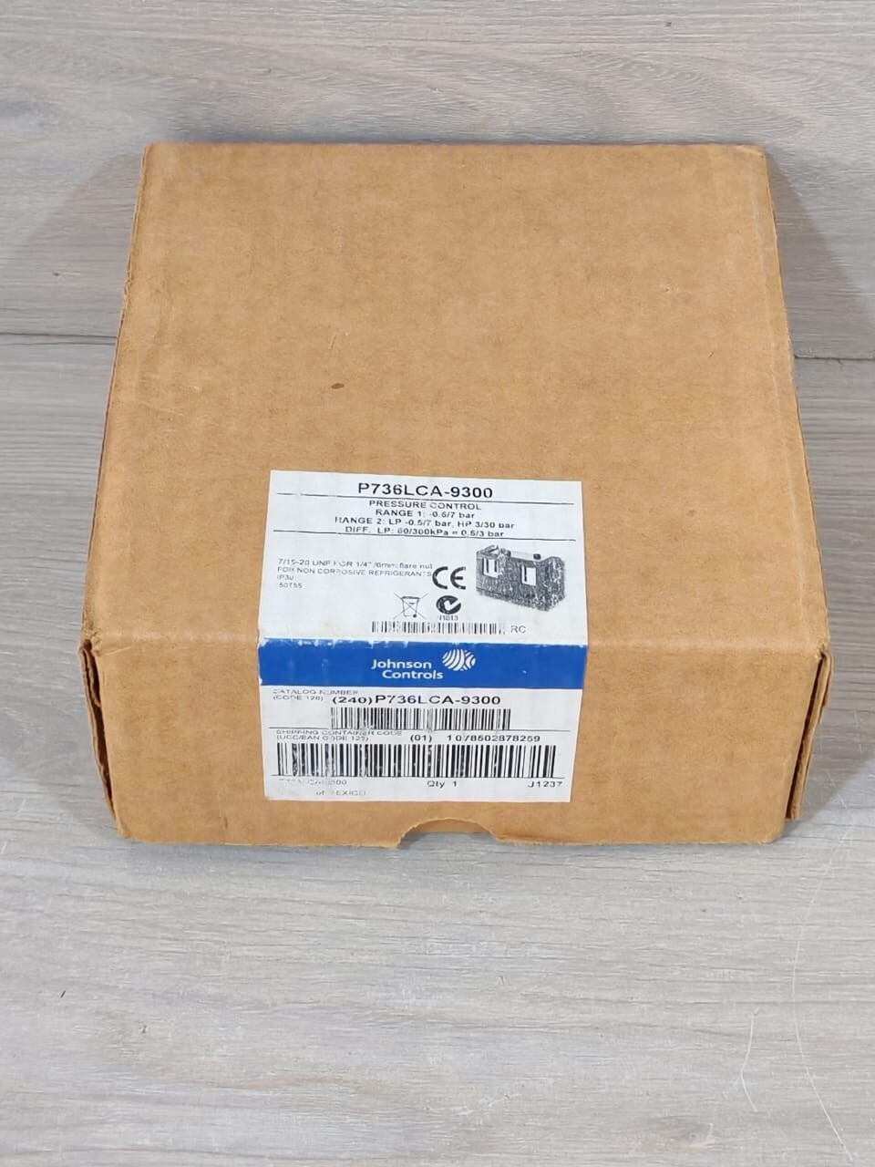 JOHNSON CONTROLS PENN P736LCA-9300 PRESSURE CONTROL 400V