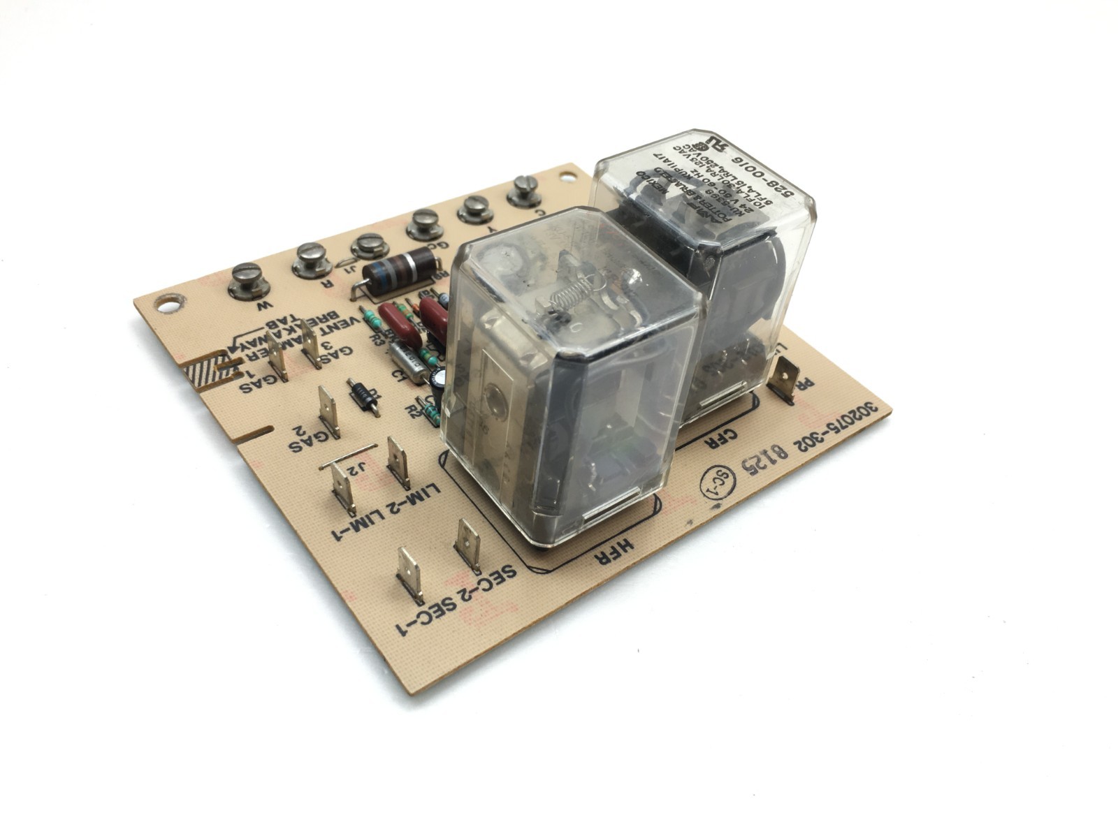 Carrier Bryant Payne 302075-302 Circuit Board used FREE shipping & returns #P568