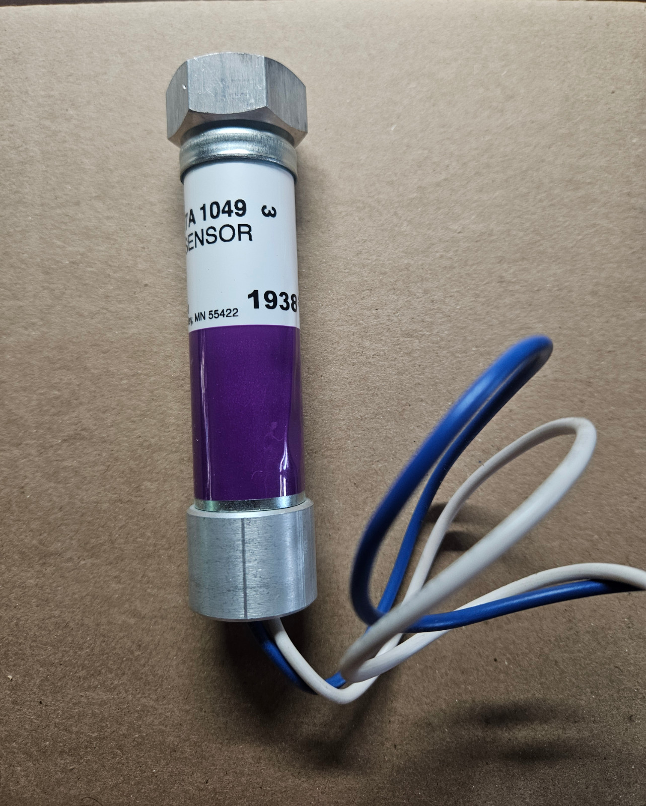 C7027A1049 C7027A-1049 Flame Detector Sensor 0-215F 1/2″ NPT Mini Peeper