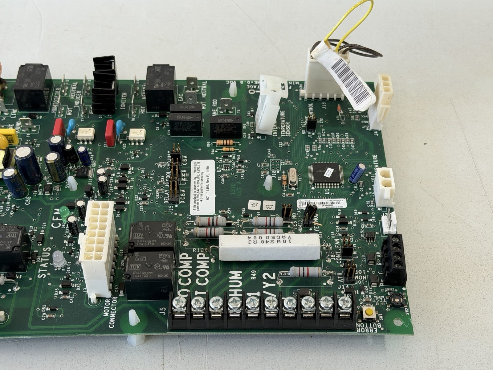 York Luxaire VARIDIGM 507820 Furnace Control Circuit Board D679A VF4-1210