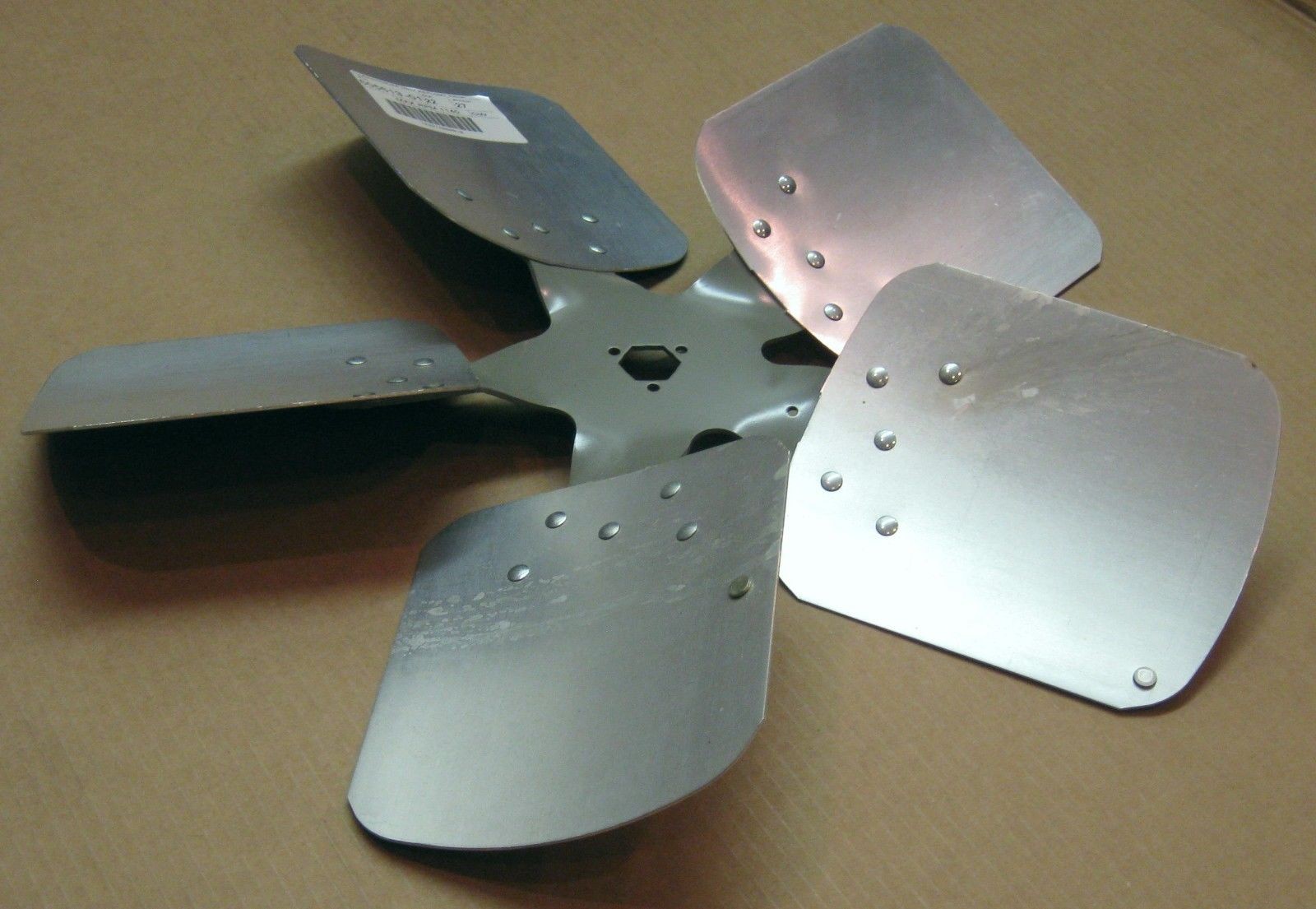 Lau 60561301 22″ Fan Blade CW Rotation 27 Degree Pitch 5 Blades