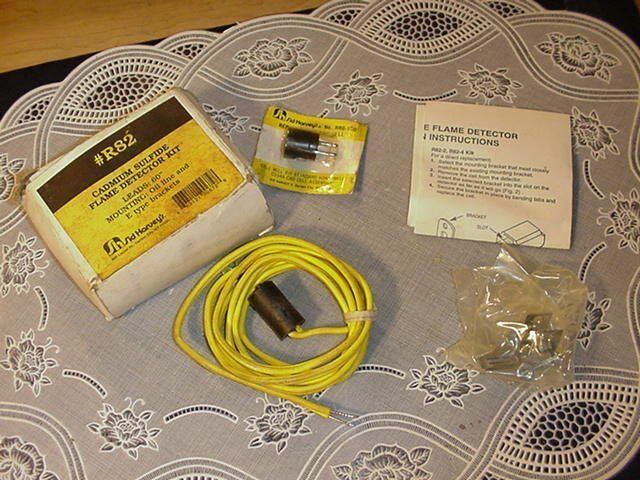Sid Harvey #R82 Cadmium Sulfide Flame Detector Kit / Oil Line & e – Brackets