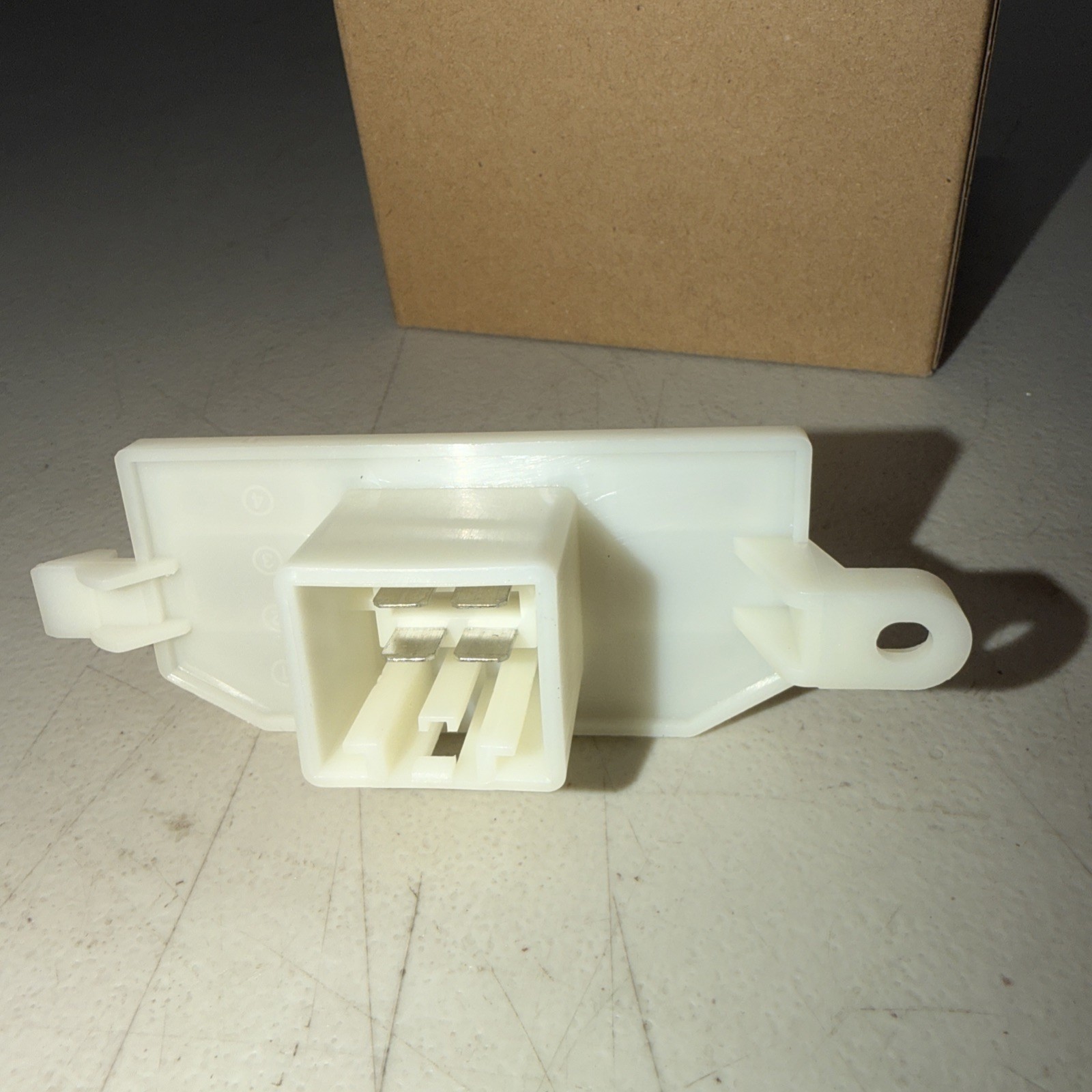 Front Manual Temp Control Blower Motor Resistor Fits 13-15 Escape Fiesta / 14-15