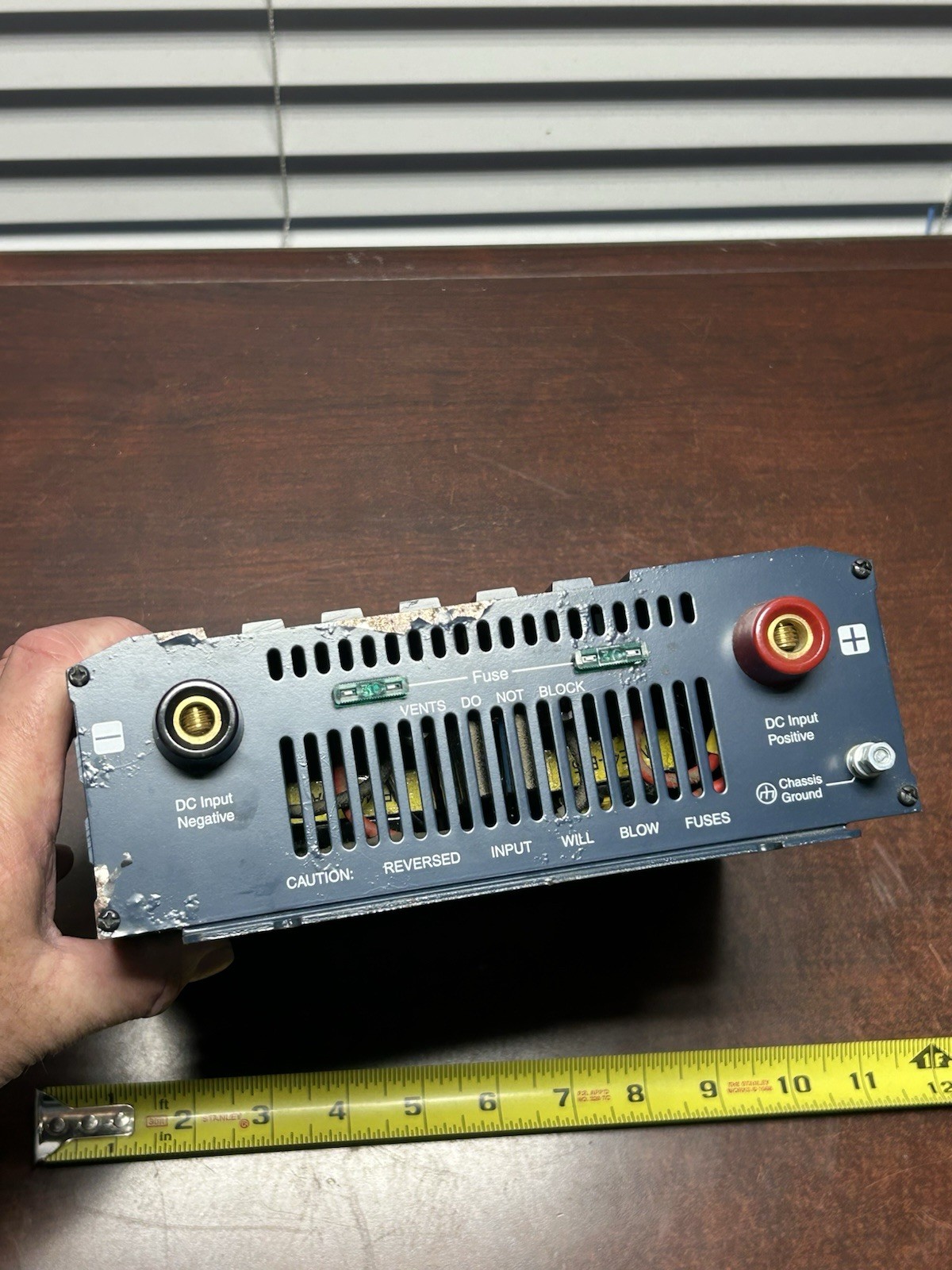 Cobra Highgear Model HG PI 500 Watt Continuous DC To AC Power Inverter (1000W)