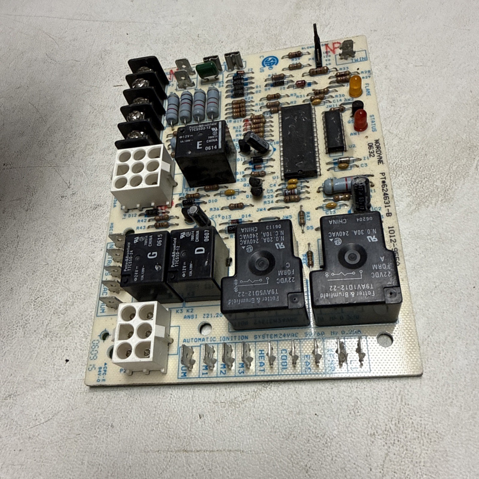 Nordyne 624631-B Furnace Control Circuit Board 1012-955A
