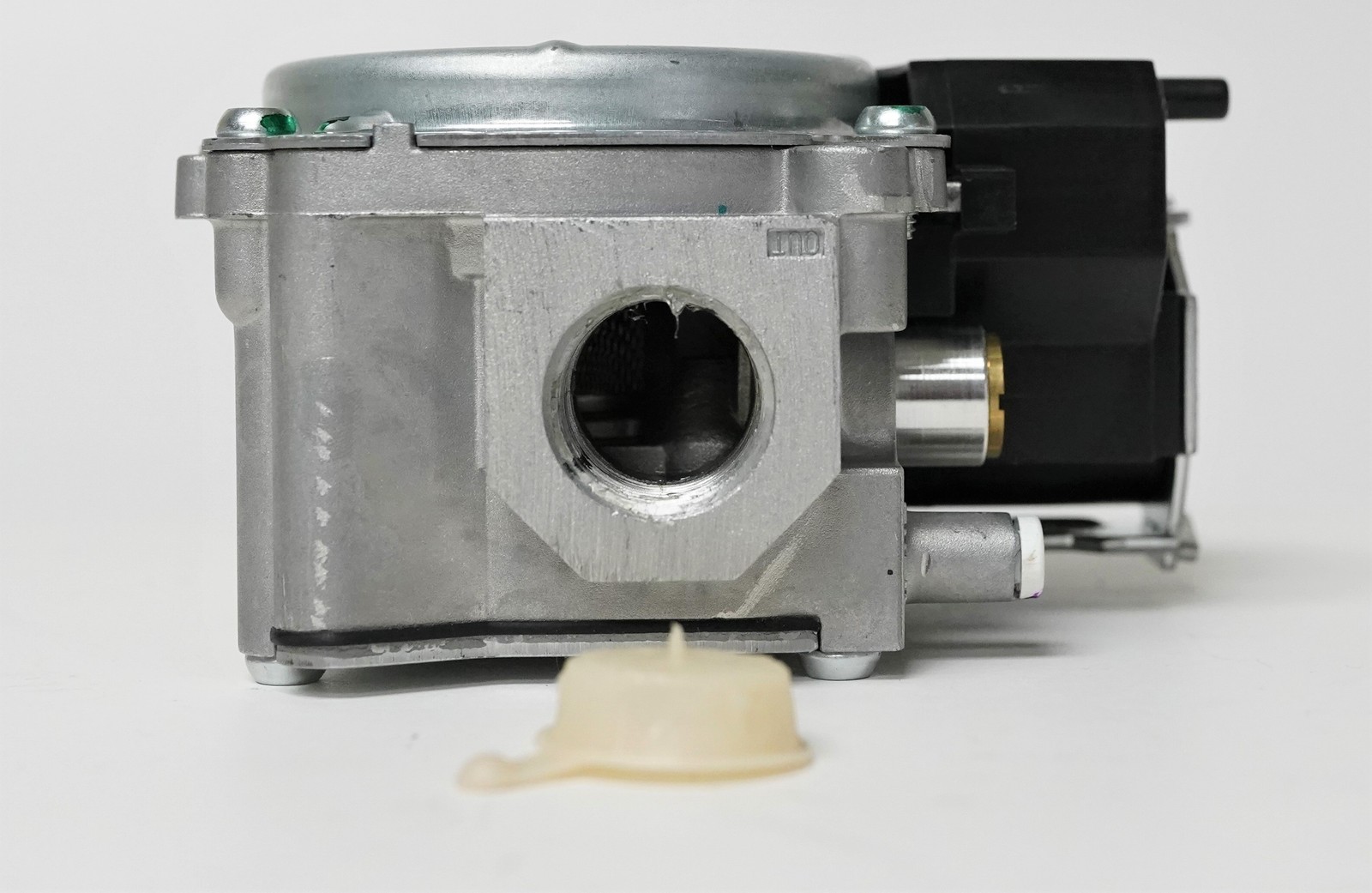36G22-254 White-Rodgers Gas Heating Furnace Valve for Goodman 0151M00013