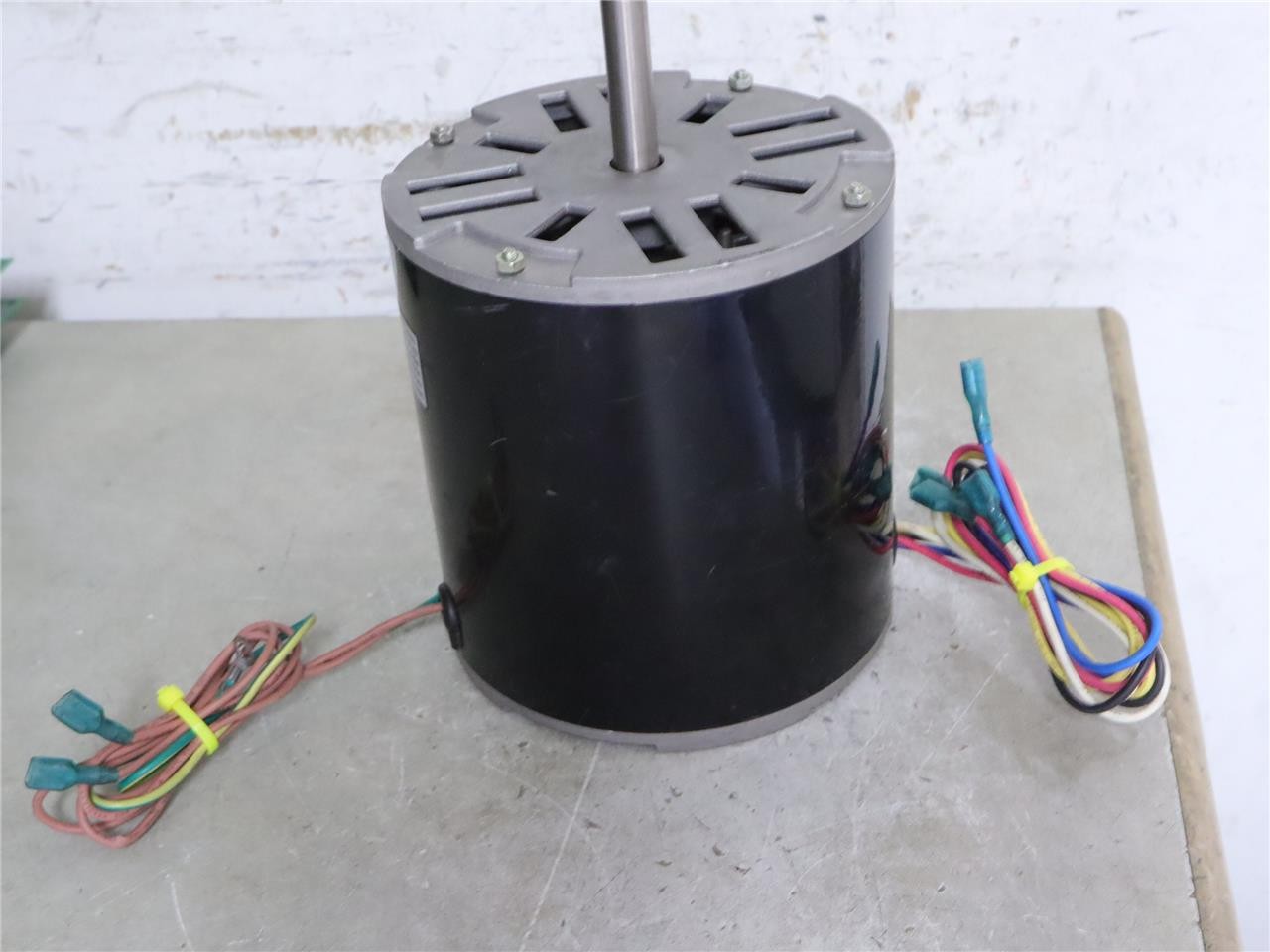 CHANGZHOU SINYA YDK140-580-6 3/4HP 115V 4SPD Blower Motor 194390000001