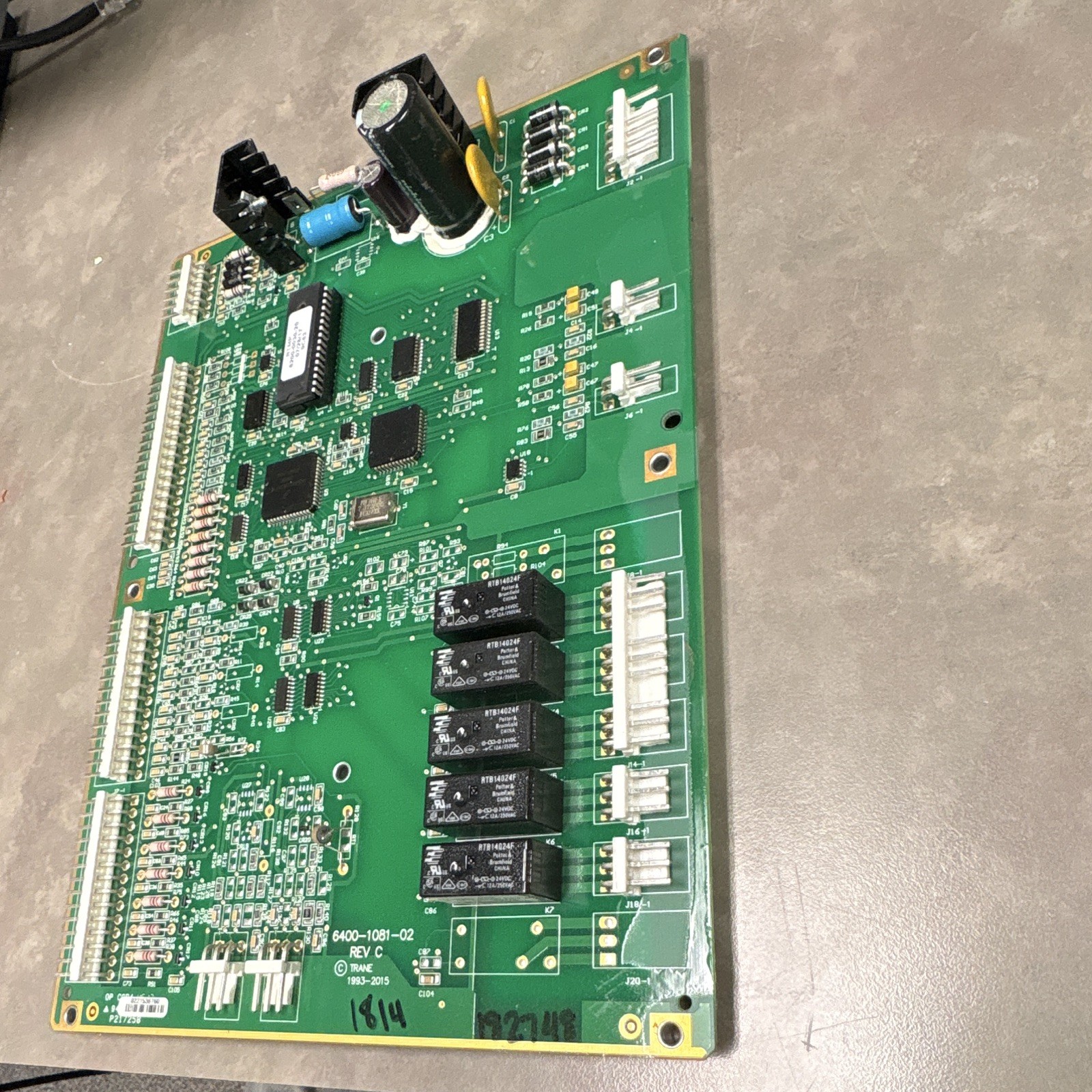 Trane HVAC Control Board PCB 6400-1081-02 Rev C 24VDC 12A 12in