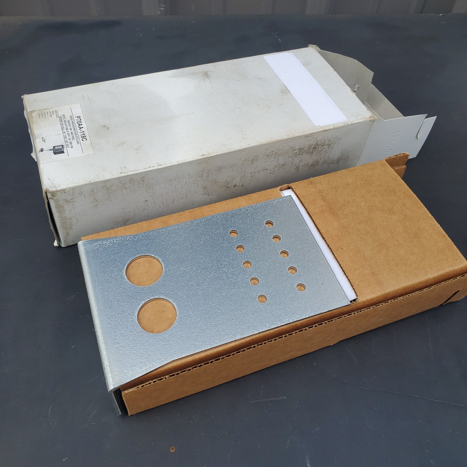 Johnson Controlls PENN P70AA-118C High Pressure Fan Cycling Control