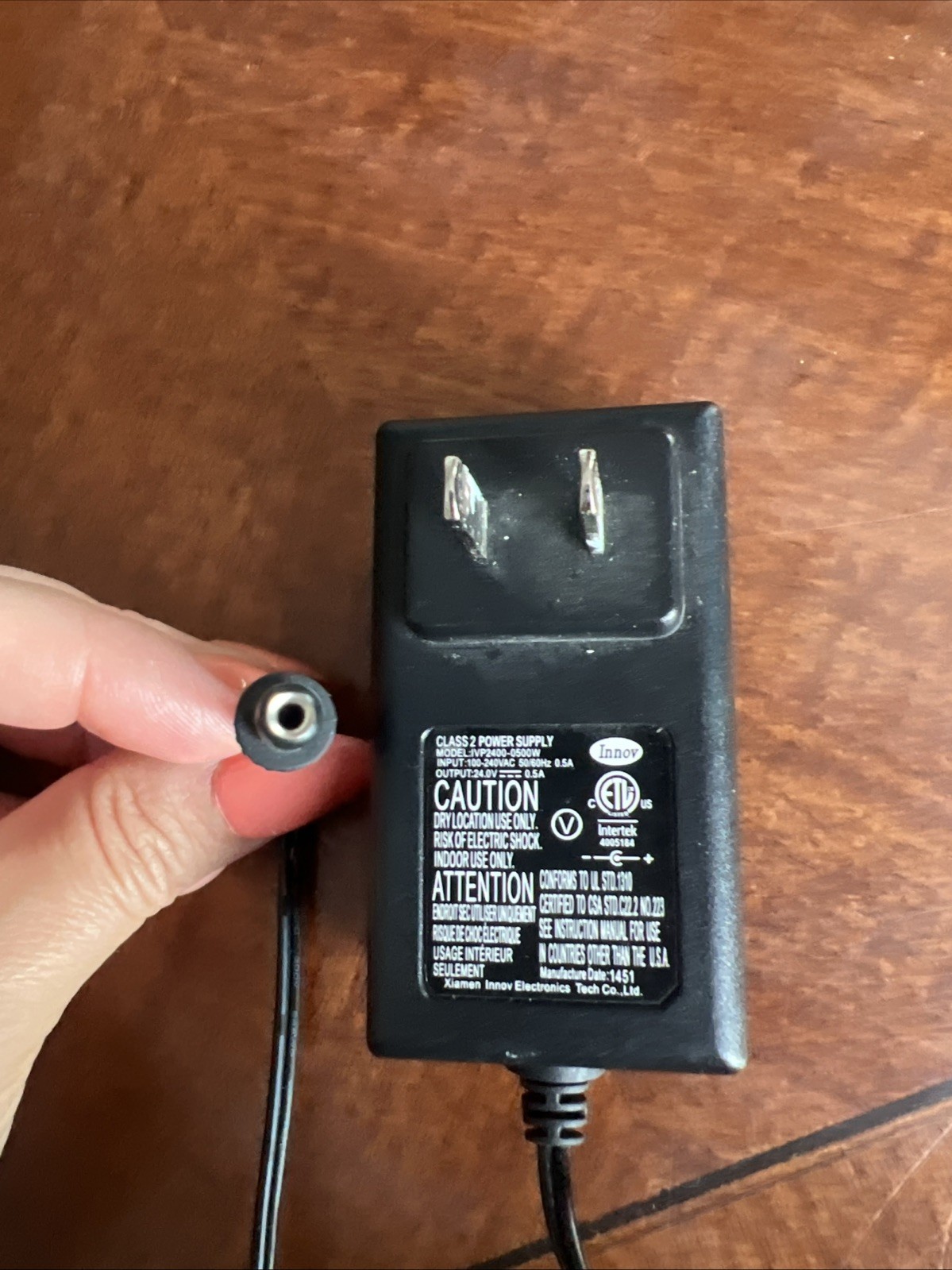 Innov IVP2400-0500W power supply is a 24V Class 2 adapter