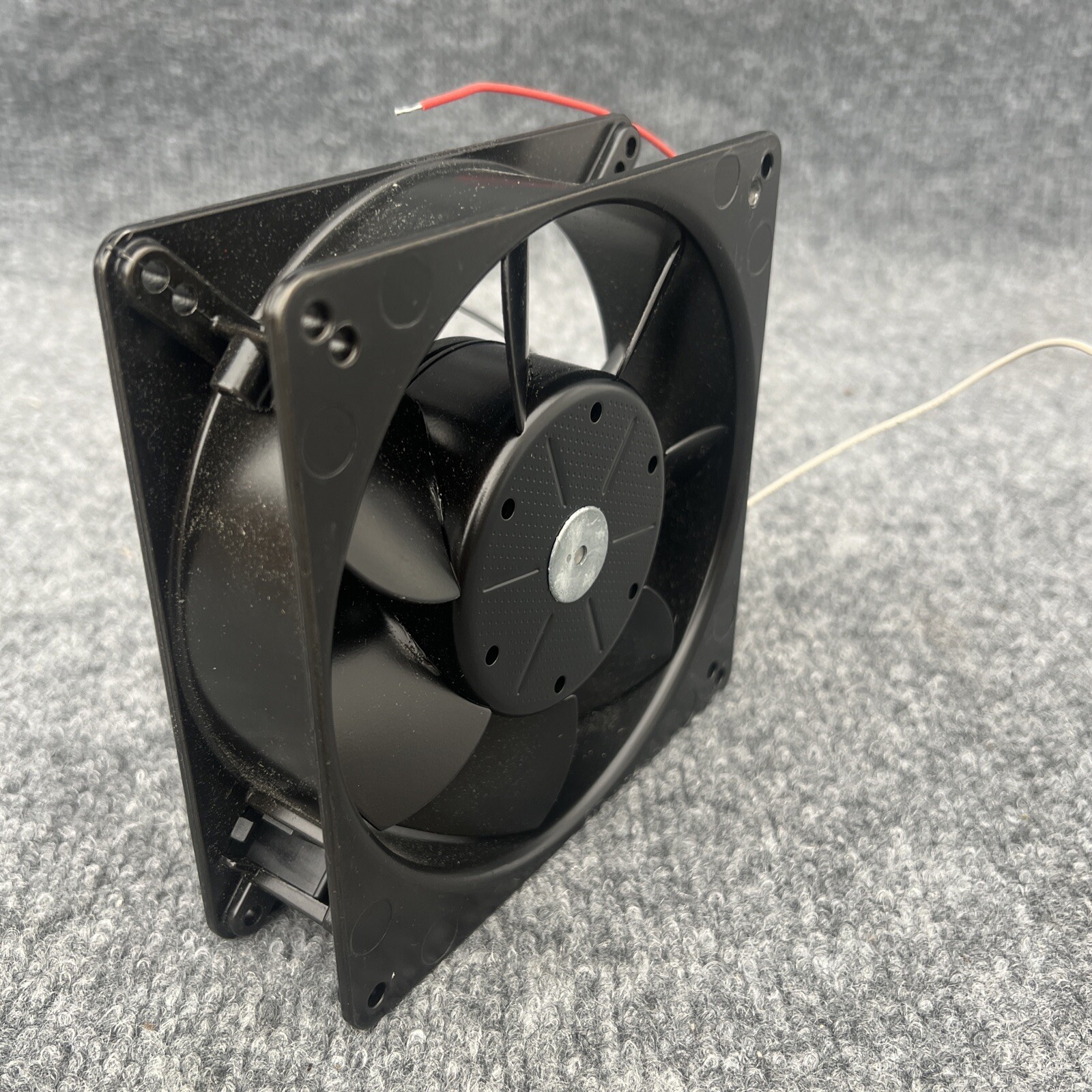Ebm-papst 5112 N/2 DC Fan 12V 135x135x38mm 153CFM 48dBA 9.5W 2900RPM