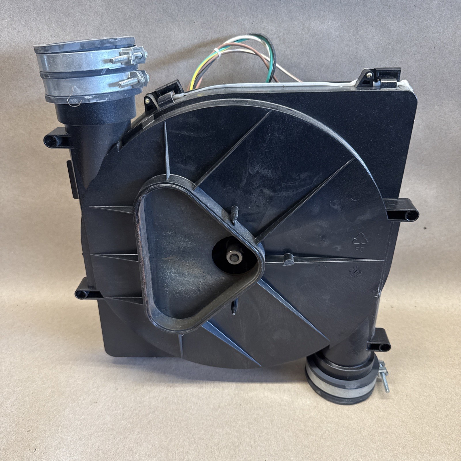 2018 ZHONGSHAN BROAD-OCEAN HC28CQ116 Draft Inducer Motor YDZ-040L22541-01