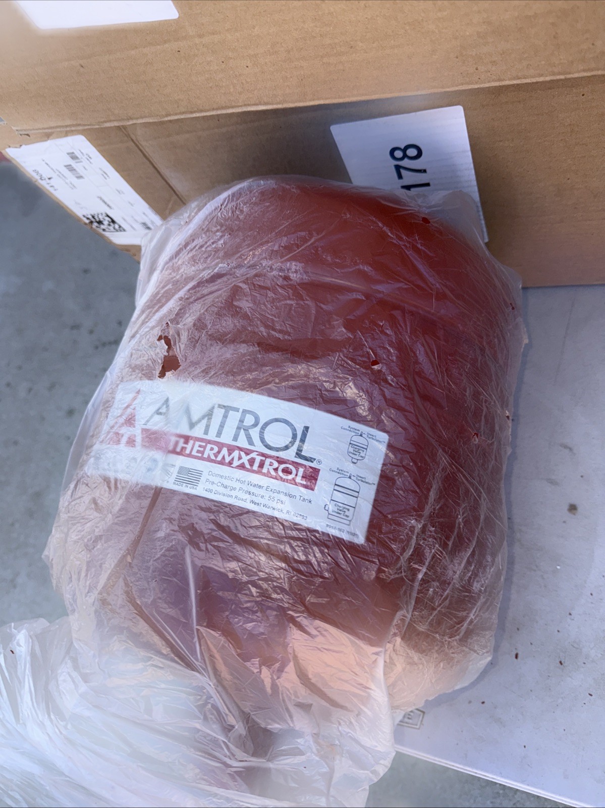 Amtrol St-5 Thermal Expansion Tank. 6 Gallon New Open Box