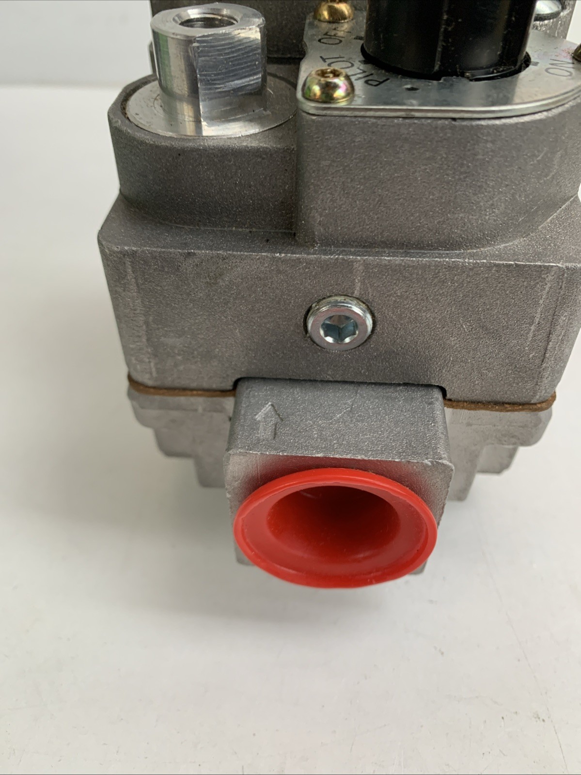 White-Rodgers 36C03-433 Gas Valve, Ng/Lp, Standing Pilot, 24 V, 2.5 To 5.0 In