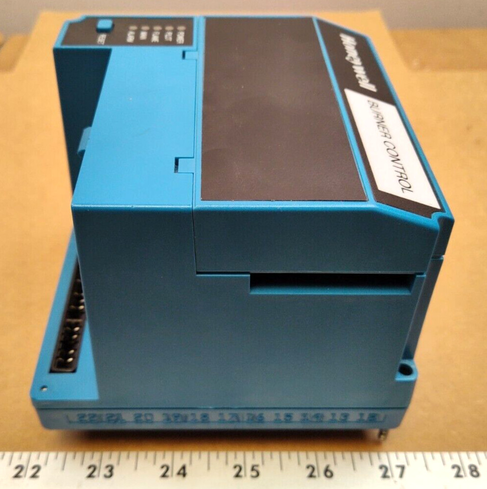 Honeywell On-Off Primary Control with PrePurge – In Burner Control RM7895 A 1014