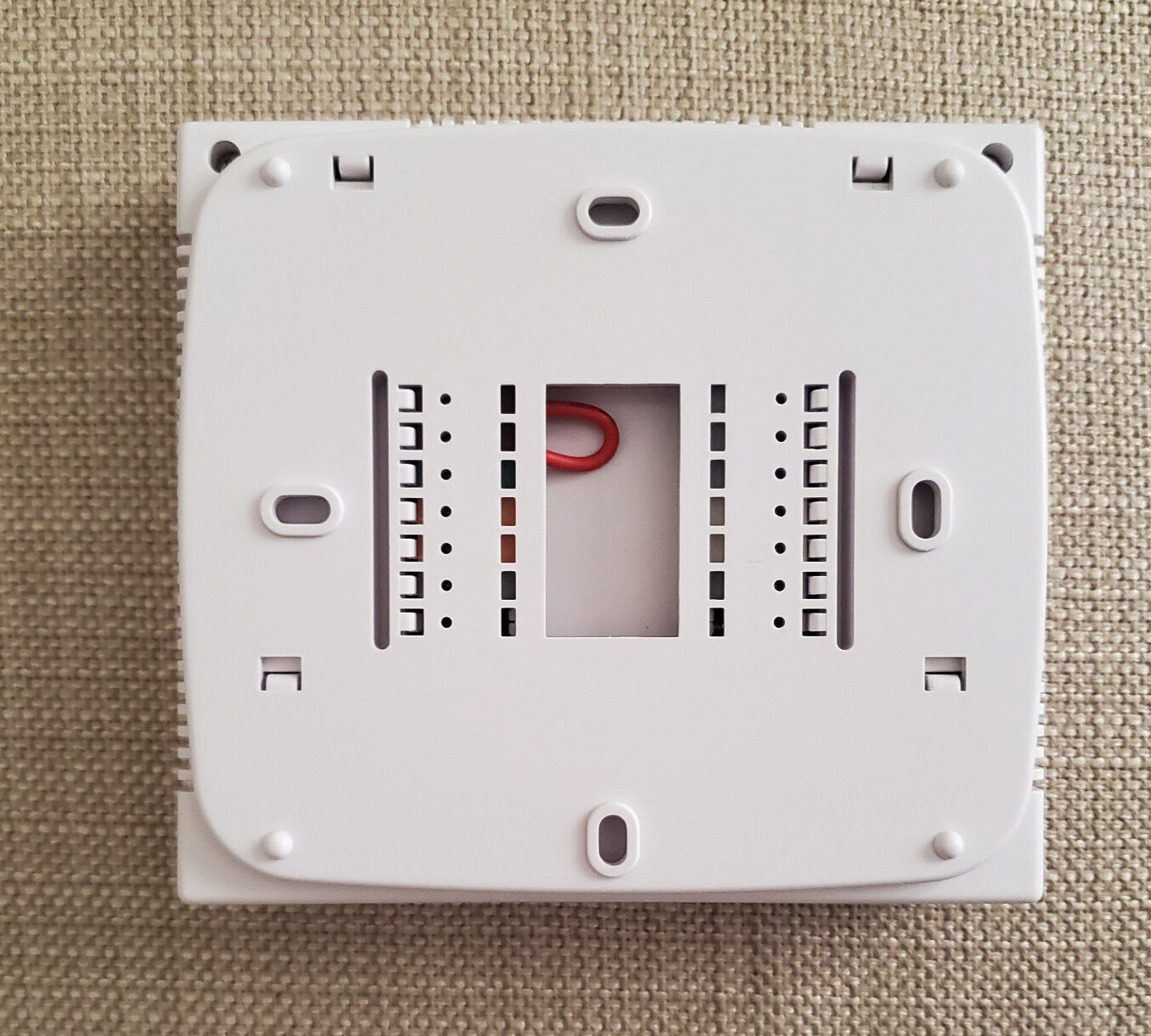 PRO1 IAQ T755H Universal Thermostat 5/1/1 Day Programmable 3 H/ 2 C. Brand New!