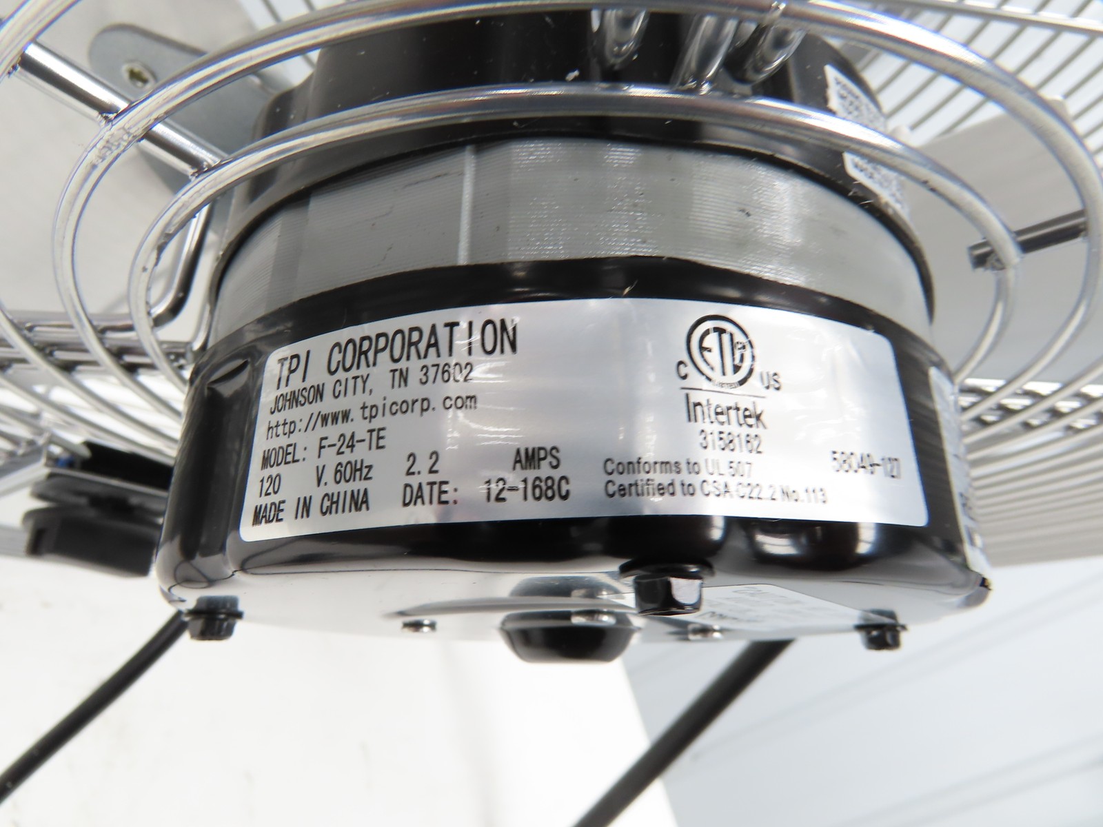 TPI Industrial F-24-TE 24″ Floor Fan with Totally Enclosed Motor 120VAC 2.2 Amp