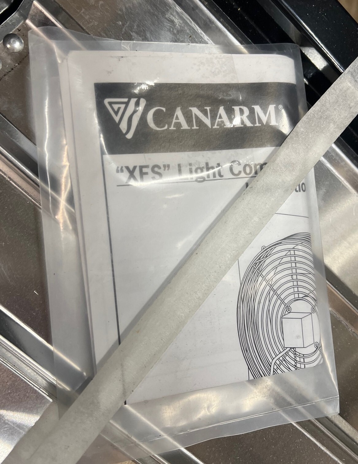CANARM XFS36 SHUTTER EXHAUST FAN, 36″ BLADE, 115V AC, 1-PHASE, 788N70, NEW!!
