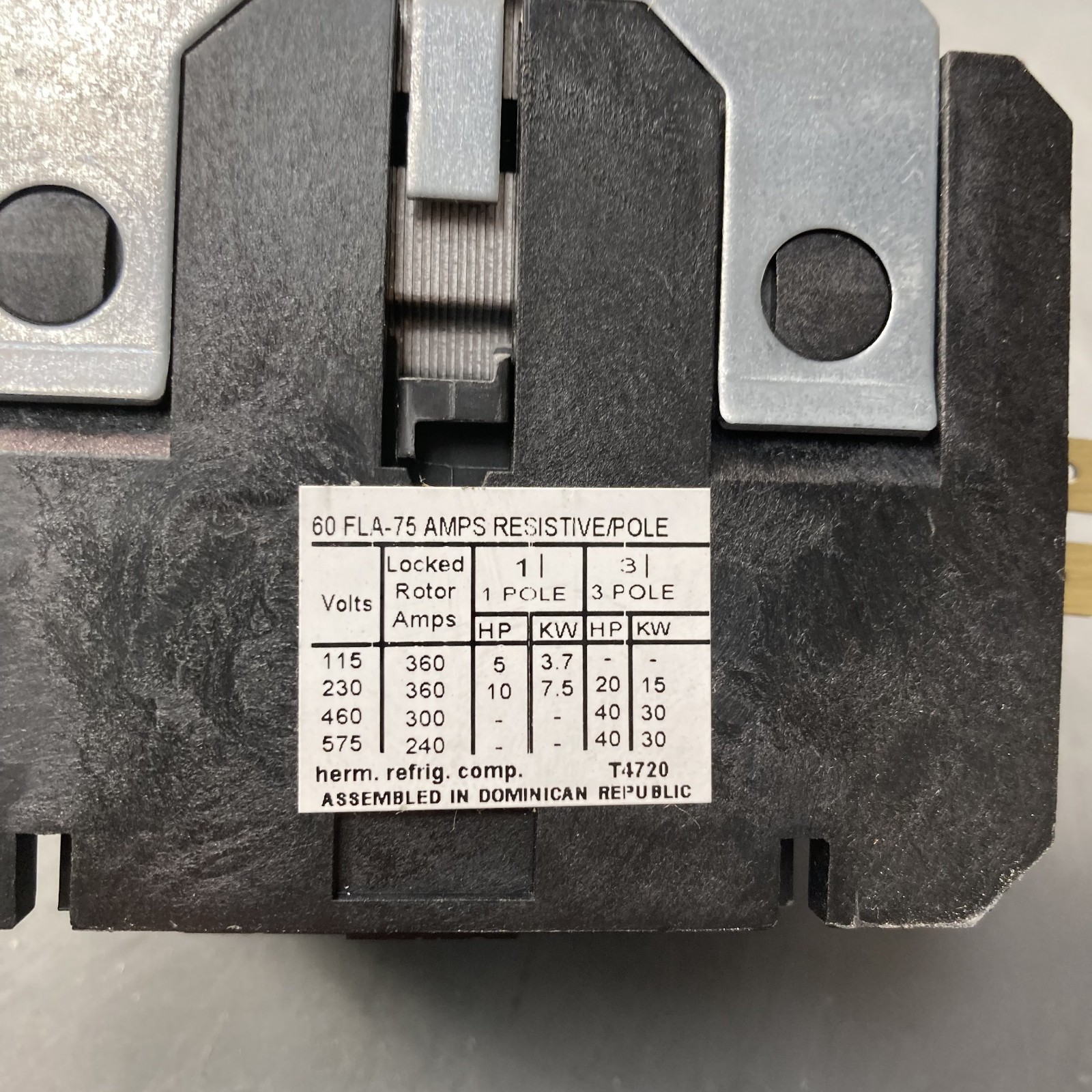 EATON C25FNF360 Cutler Hammer DP Contactor 60 Amp 3 Pole 110/120V Coil