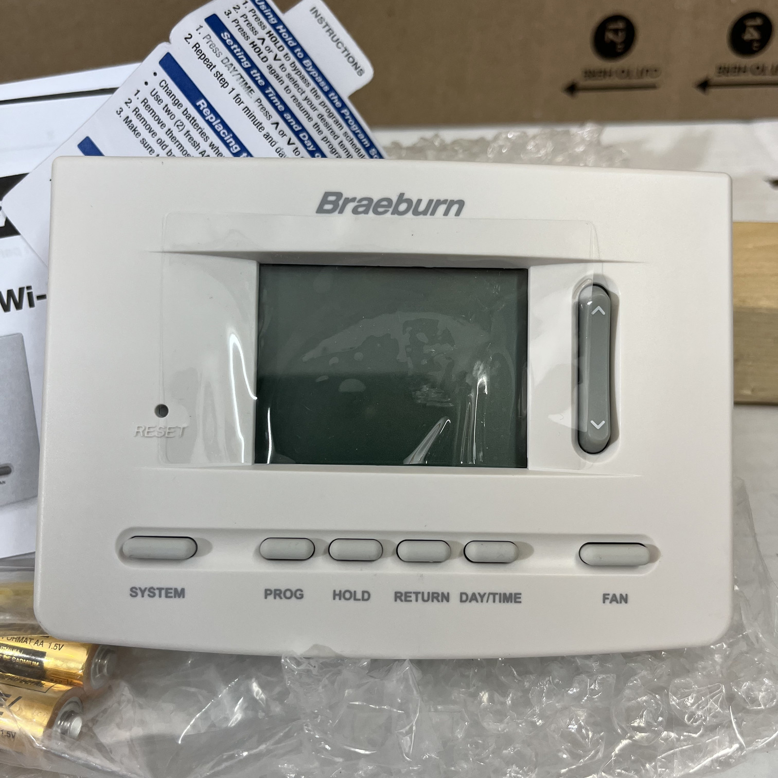 Braeburn 7205 BlueLink Wi-Fi Programmable Thermostat 24V Digital White Wall