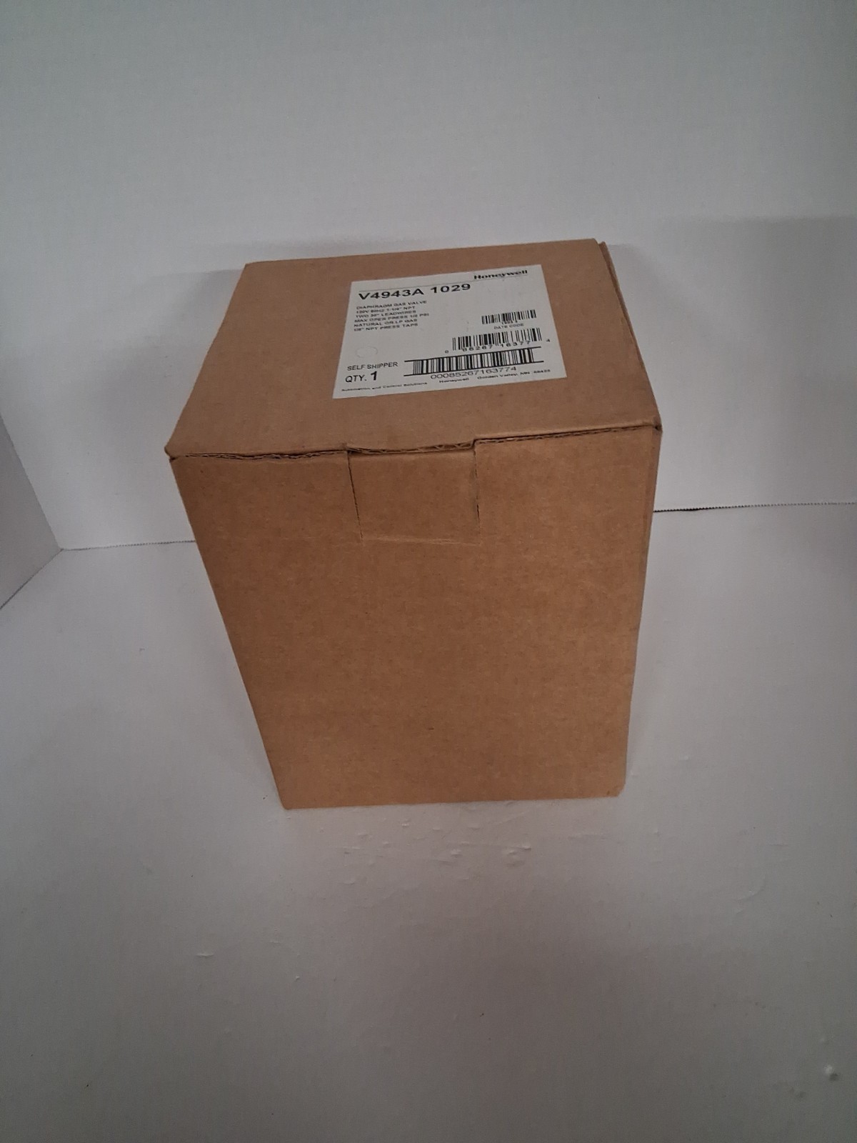 NEW IN BOX! Honeywell 1.25″ DIAPHRAGM 120V, NATURAL OR LP GAS VALVE V4943A 1029