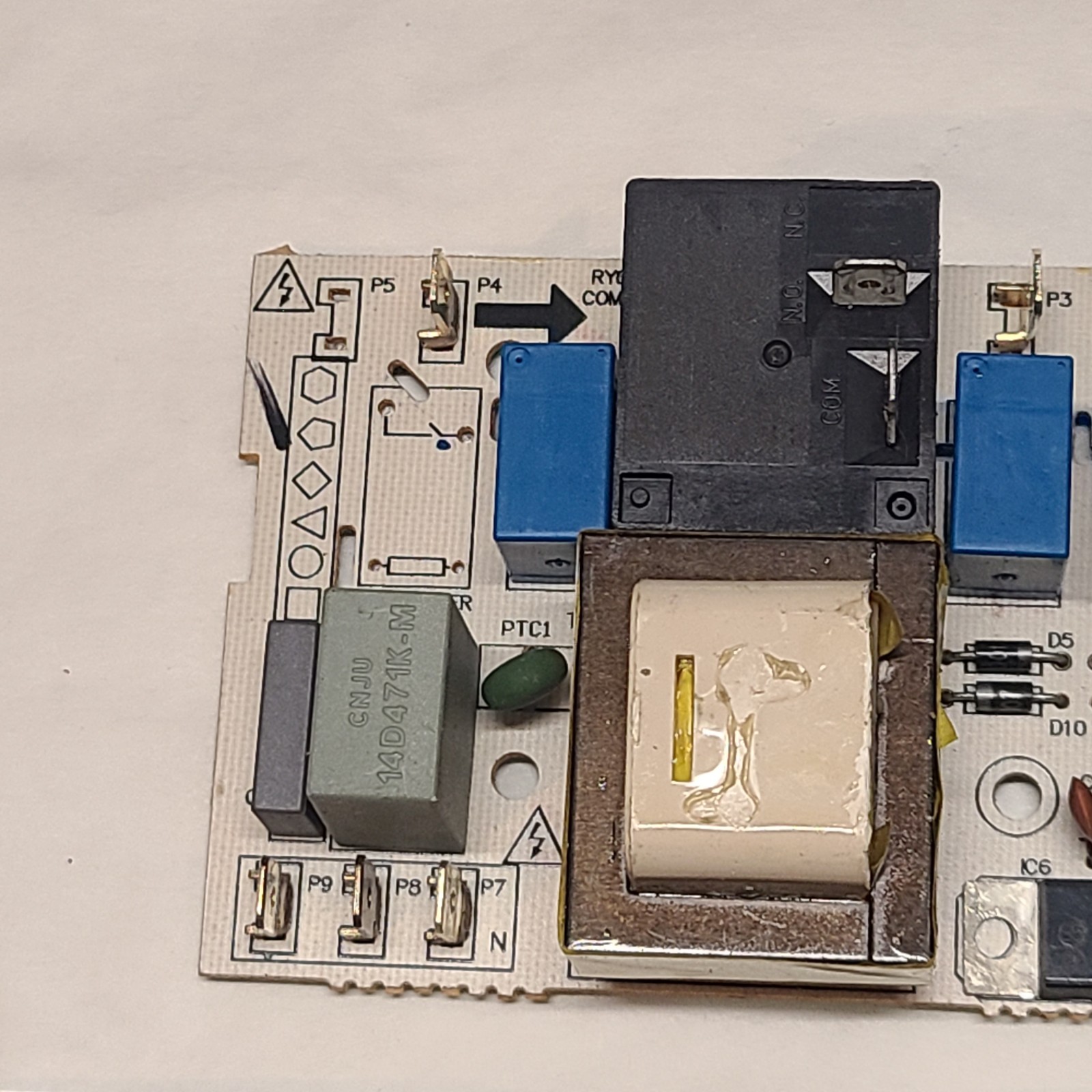 Kenmore ac model: 253.86052 Power Supply Board (ELUS -KC30/N1Y-KG9(J8)