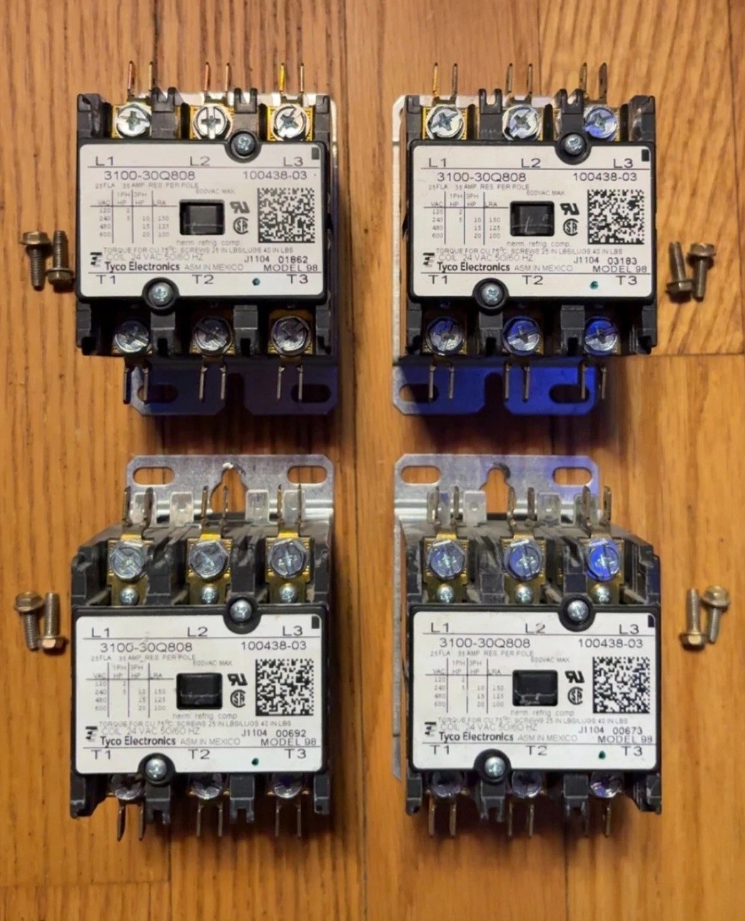 Lot of 4 Tyco 3100-30Q808 Contactors 35A 3 Pole 24VAC 100438-03