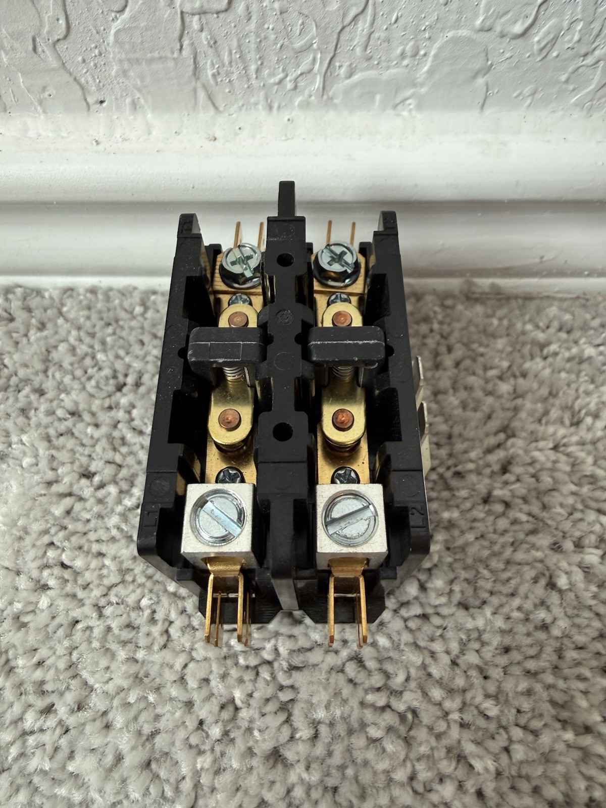 Hartland Controls Definite Purpose Contactor CONT2P030024V – New Open Box