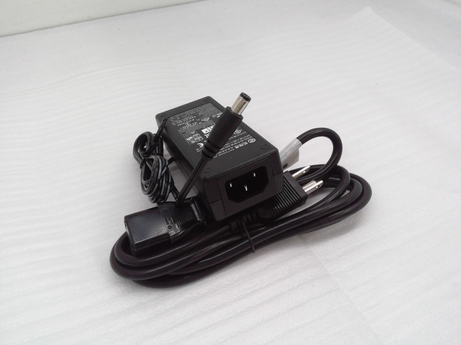 HOIOTO 12V 2.5A ADS-40NP-12-1 12030E Ac Adapter Charger Black