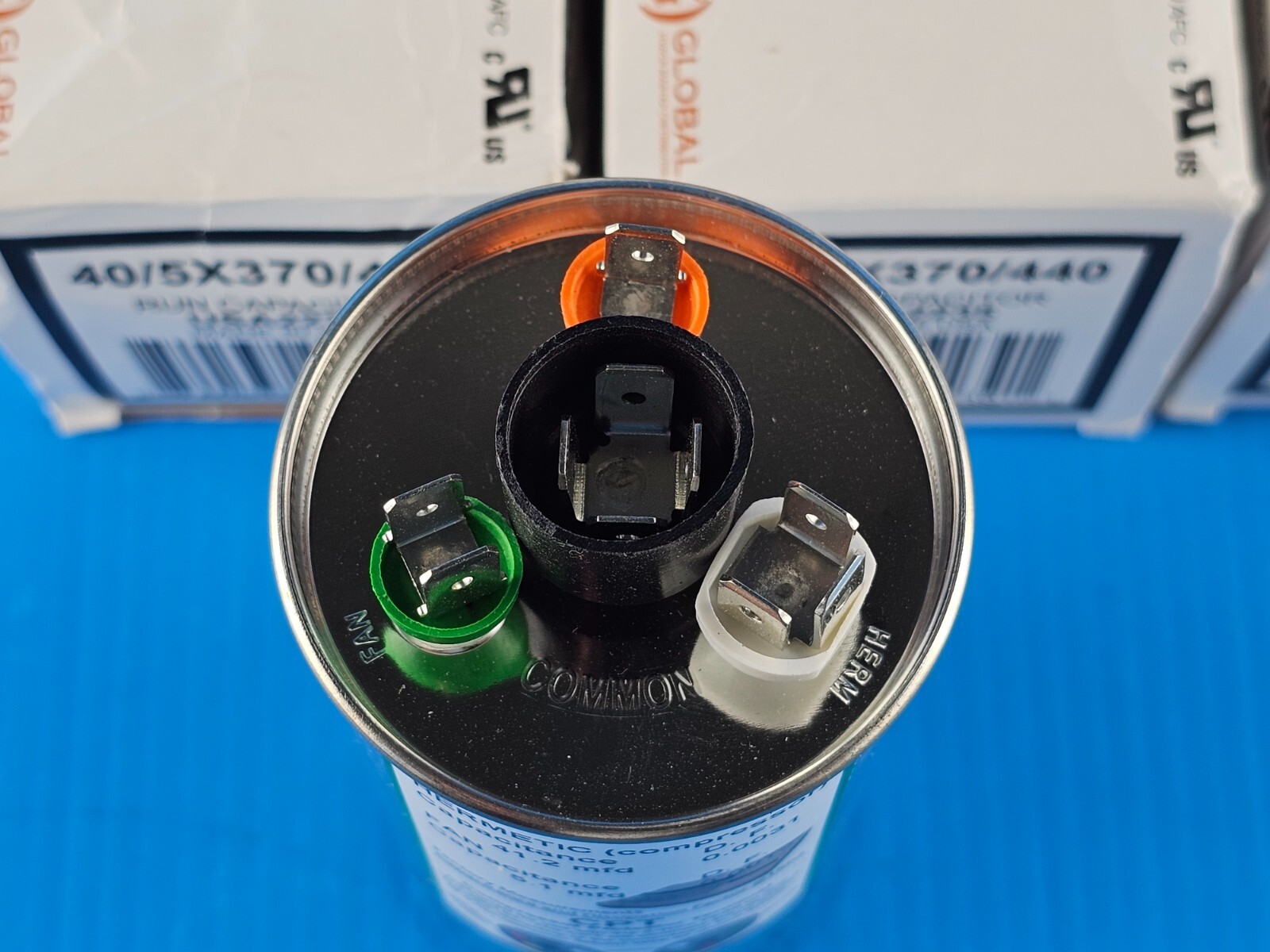 NEW AmRad USA2235 Run Capacitor, 40+5 OFMD x 370/440 VAC, CPT ( Lot of 4 )