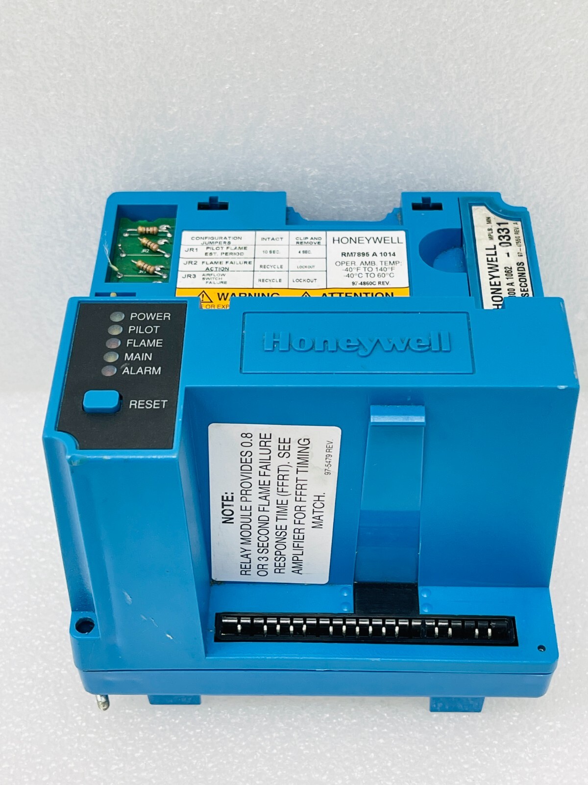 FOR PARTS – Honeywell RM7895A1014 Burner Control & ST7800A162 purge card 90S