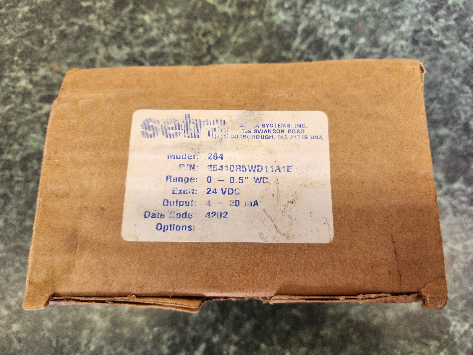 Setra 264 Series 26410R5WD11A1E Differential Pressure Transmitter