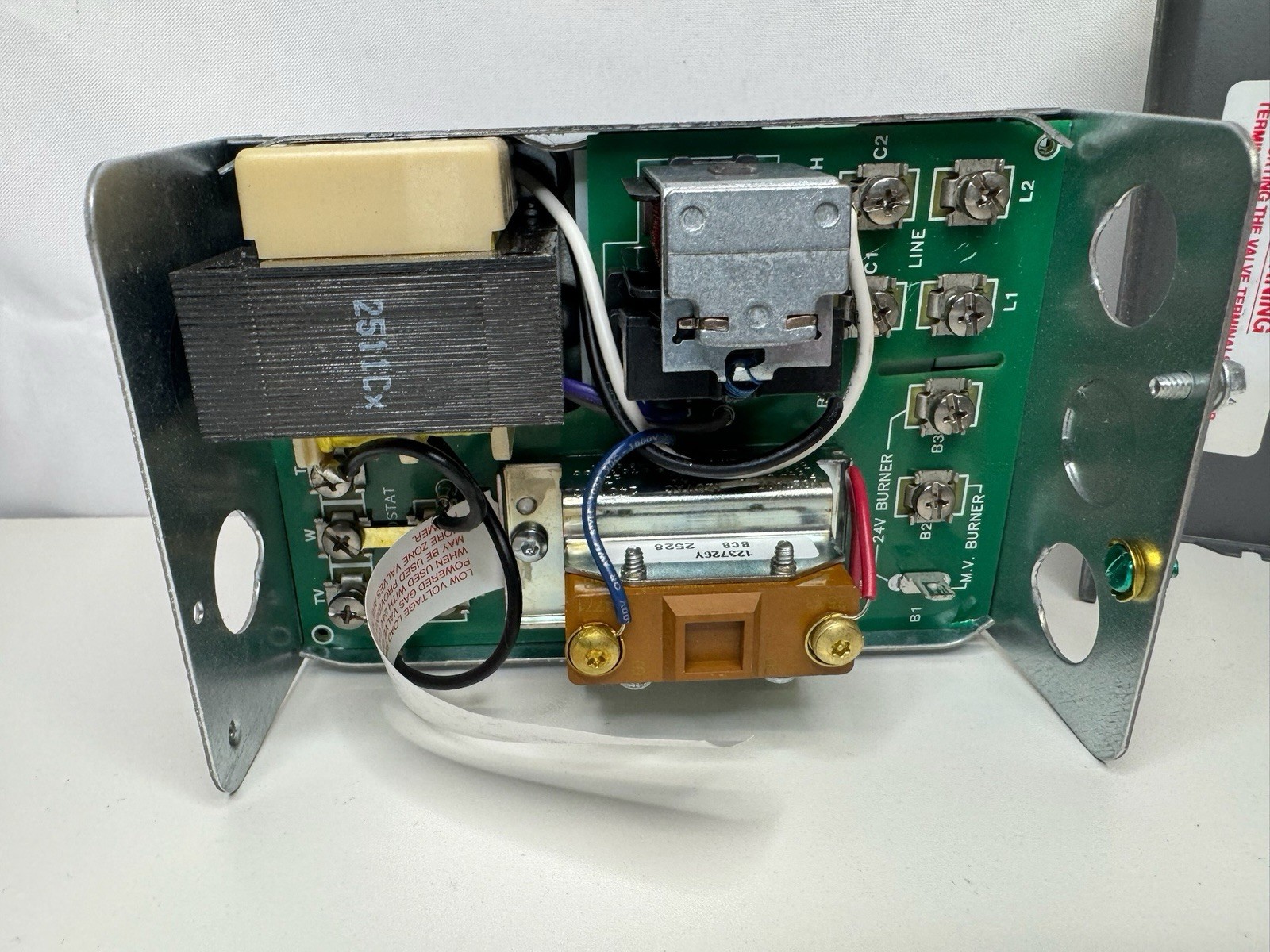 Resideo/Honeywell Aquastat Relay L8148J1009 Heating Control Unit