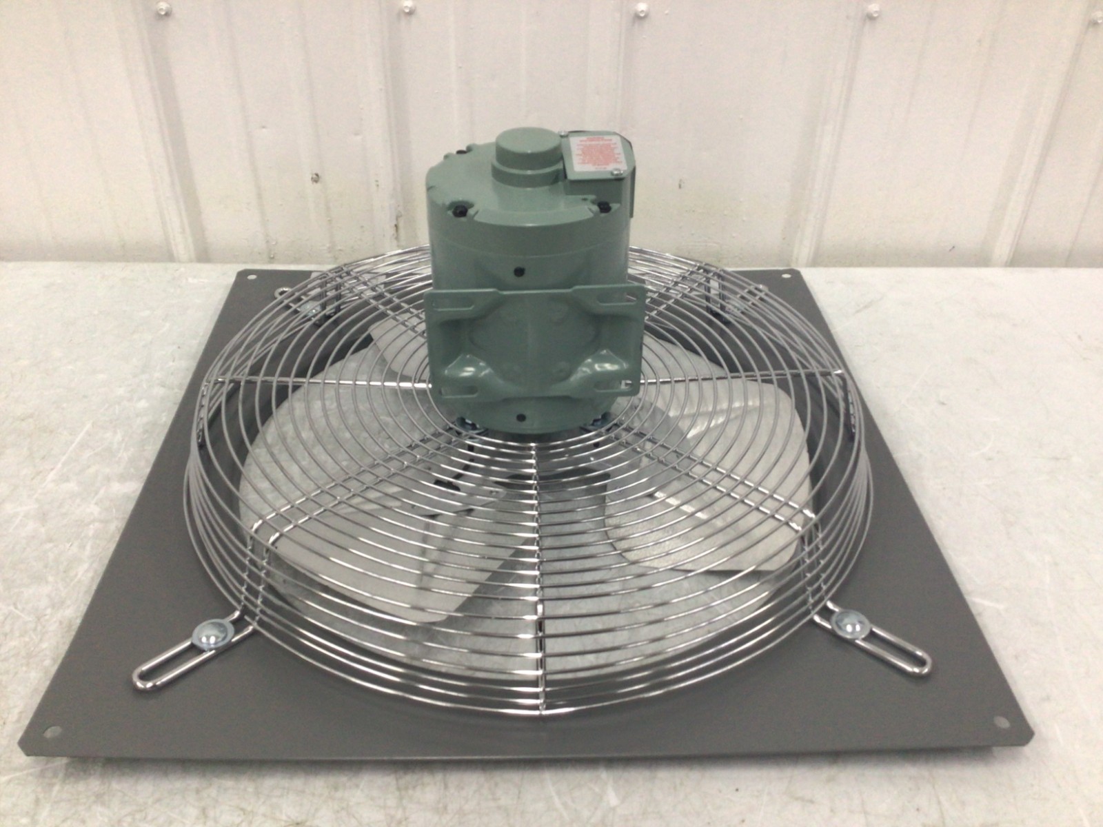 Canarm – P18-1V Exhaust Fan: Direct Drive, 18 in Blade, 1/3 hp, 3,150 cfm, 115V
