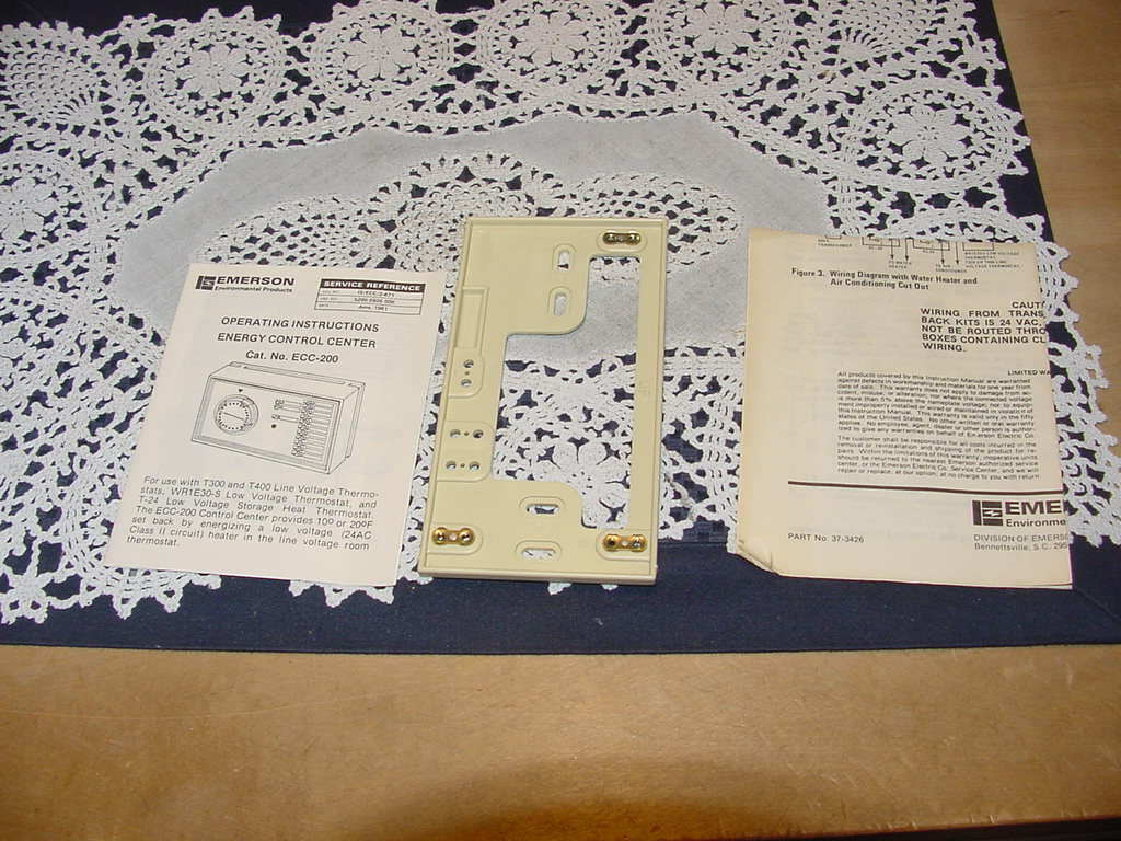 Emerson ECC-200 Energy Control Center 30V A.C. Max, PCN 339995, NEW IN BOX!