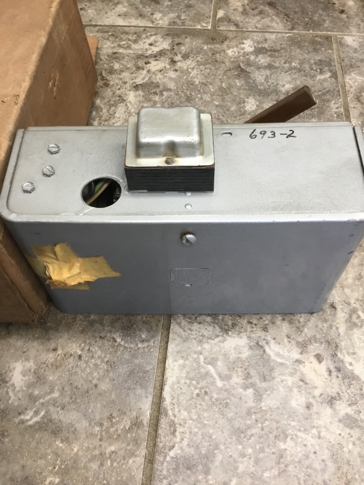 White Rodgers Type 693-2 Thermostat Controlled Magnetic Relay Sid Harvey R79-46r