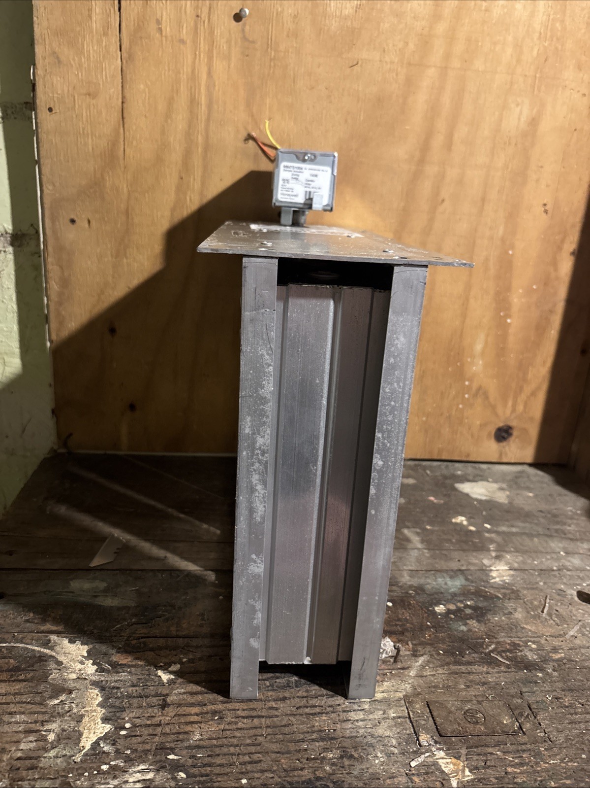 Honeywell Zone Damper 12×16 Automatic Rectangular Damper