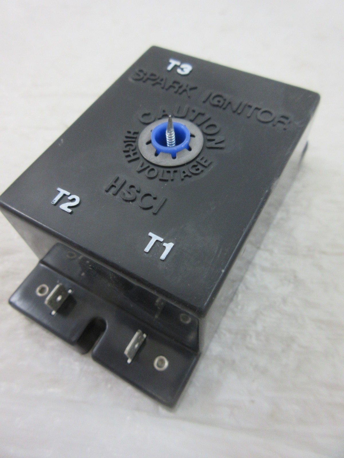 CARRIER BRYANT PAYNE LH33WZ510 ,MODEL 990-516 FURNACE SPARK IGNITER MODULE