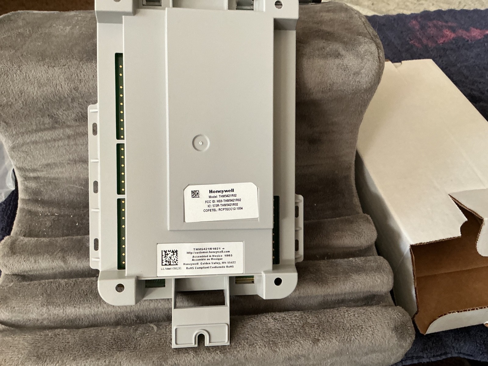 Honeywell THM5421R 1021 Equipment Interface Module for Thermostats New old stock