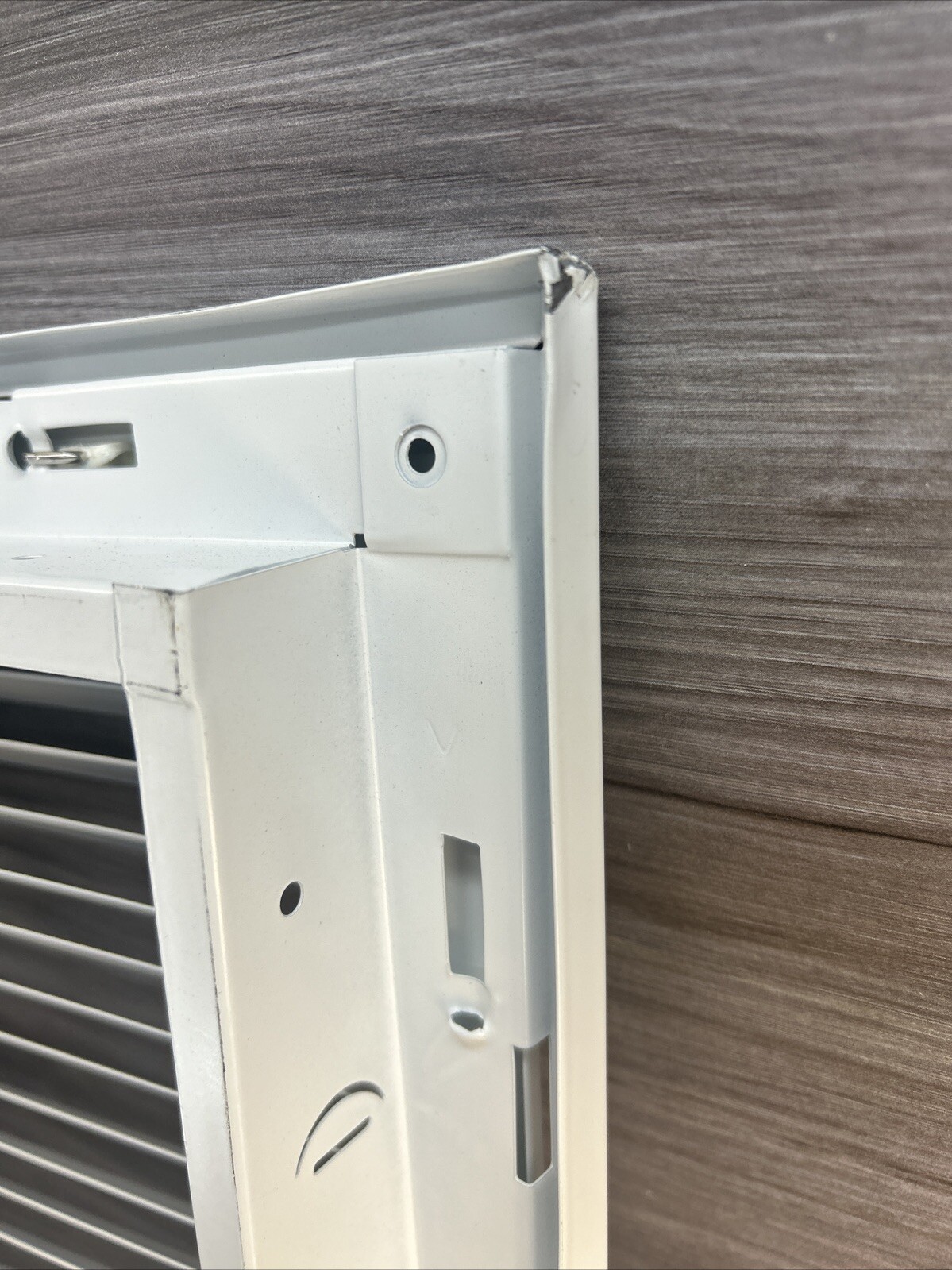 25 in. x 36 in. Hinged Steel Return Air Filter Grille in White ** Damaged