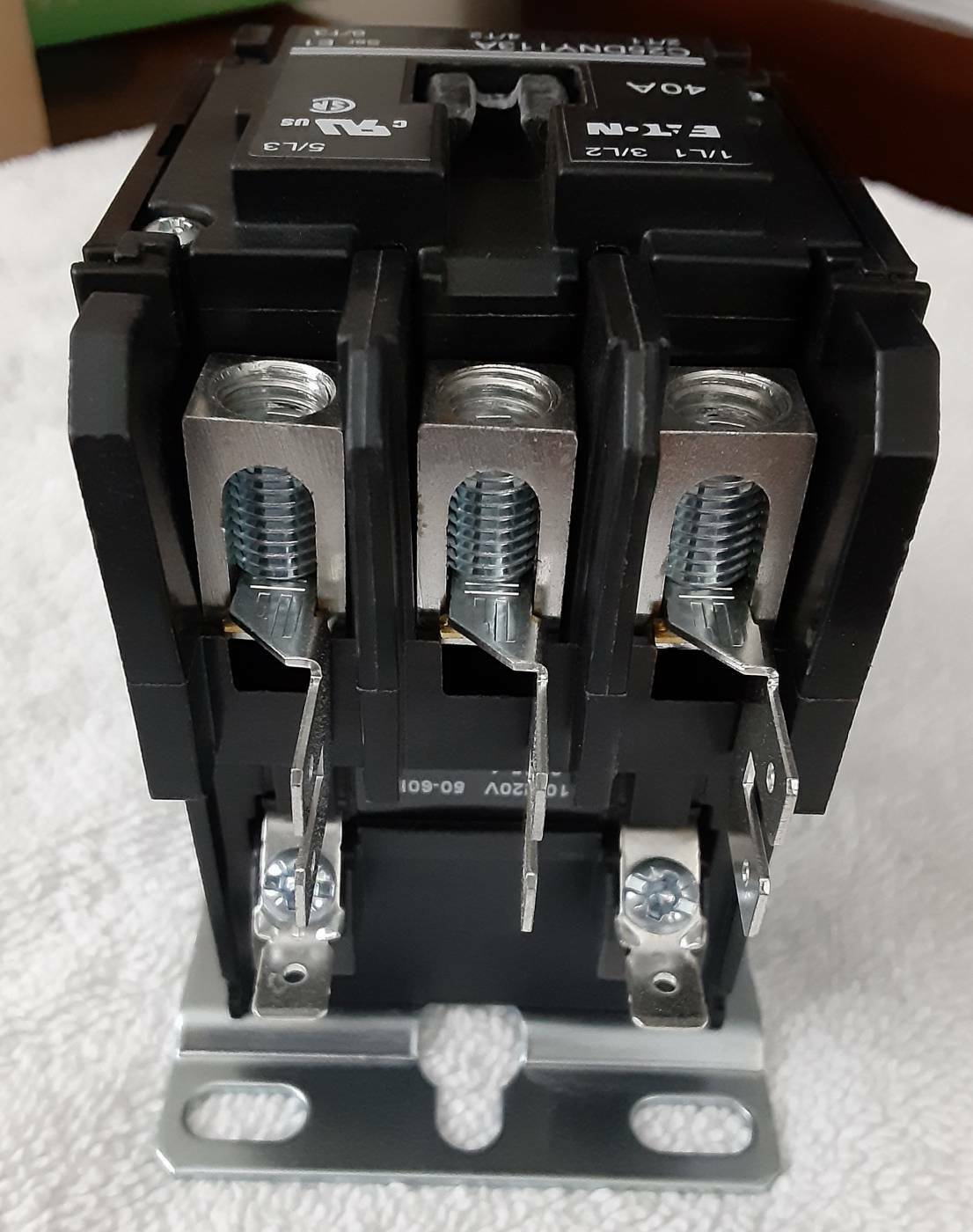 EATON Contactor C25DNY113A. 40A. 120V 3P. New in box. Free Shipping.