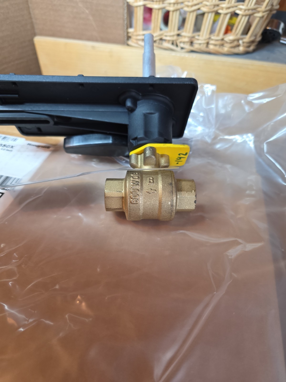 Honeywell VBN2AJ3S0X Ball Valve 2 Way 1/2 In NEW *WE*SHIP*TODAY*