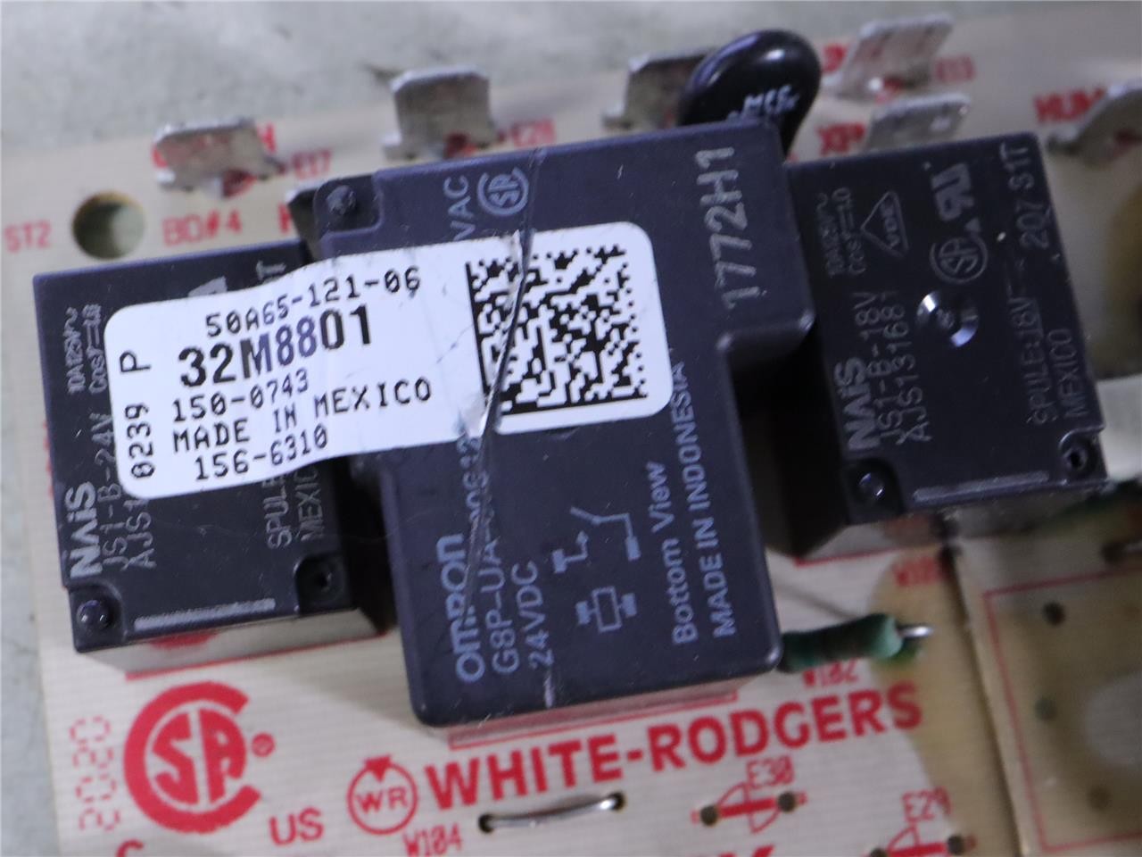 White Rodgers 50A65-121-06 LENNOX 32M8801 Integrated Fan Control Circuit Board