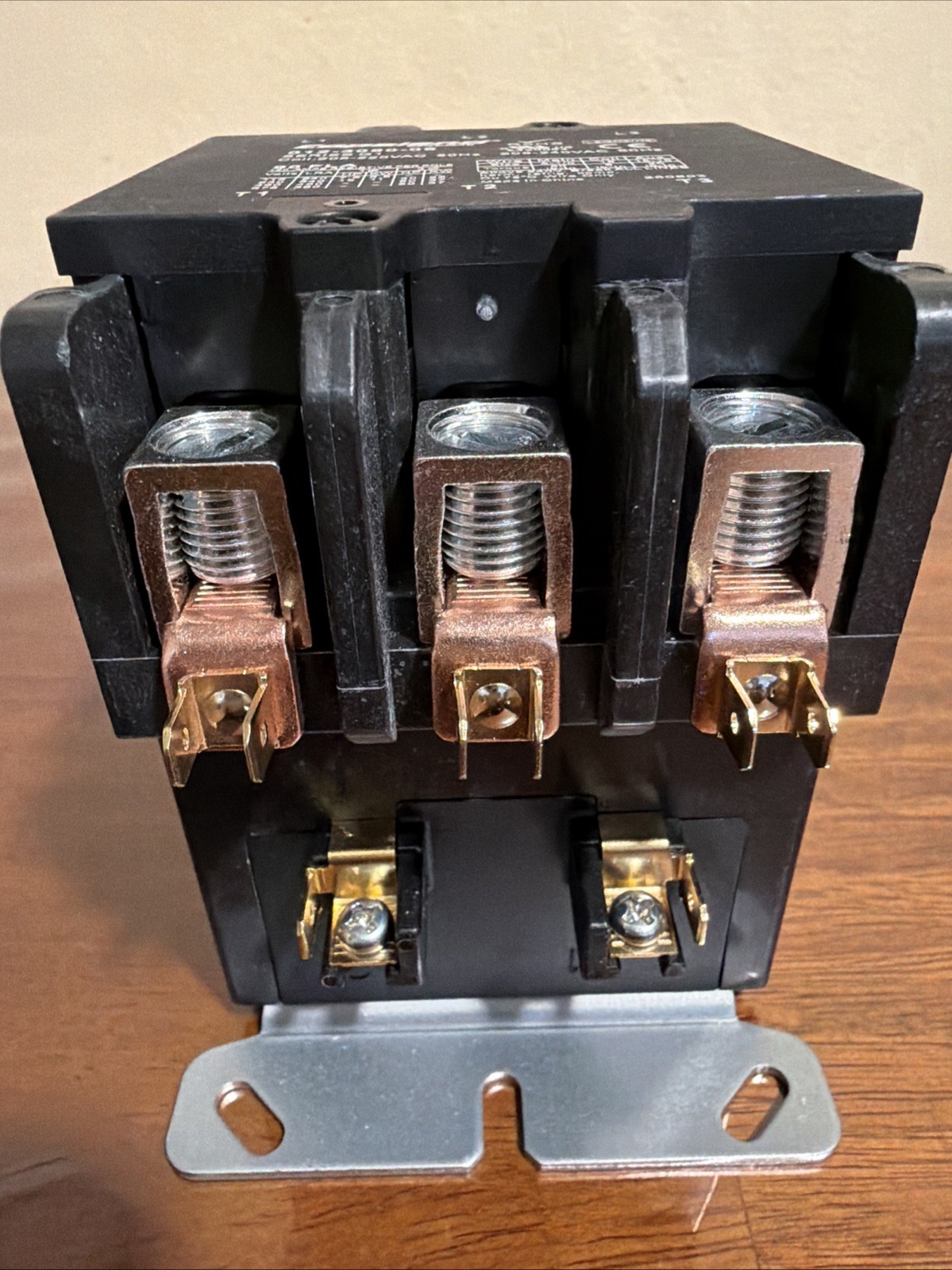 Definite Purpose Contactor, 3 Pole, 90 A, 208/240 Coil, Copeland 912-3090-06