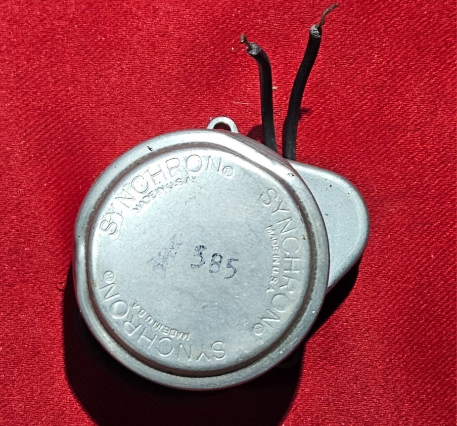 Synchron 35561L-106-6 Damper Motor 240V, 5W, 5/6 RPM, USA Made – NEW