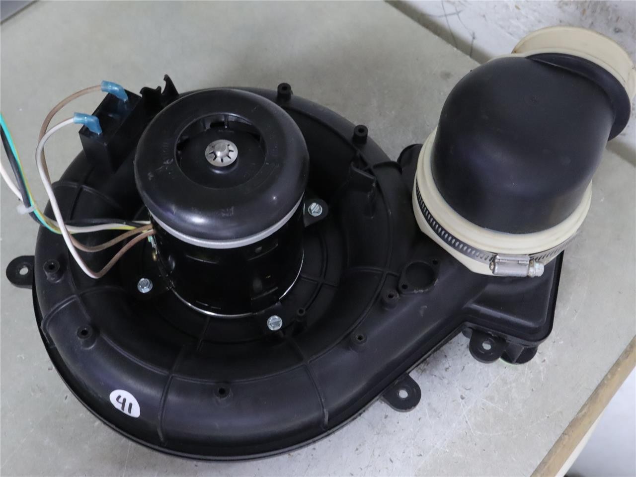 BROAD OCEAN HB27CQ118 Draft Inducer Blower Motor Y4L241B002L 1SPD 115V 3030RPM