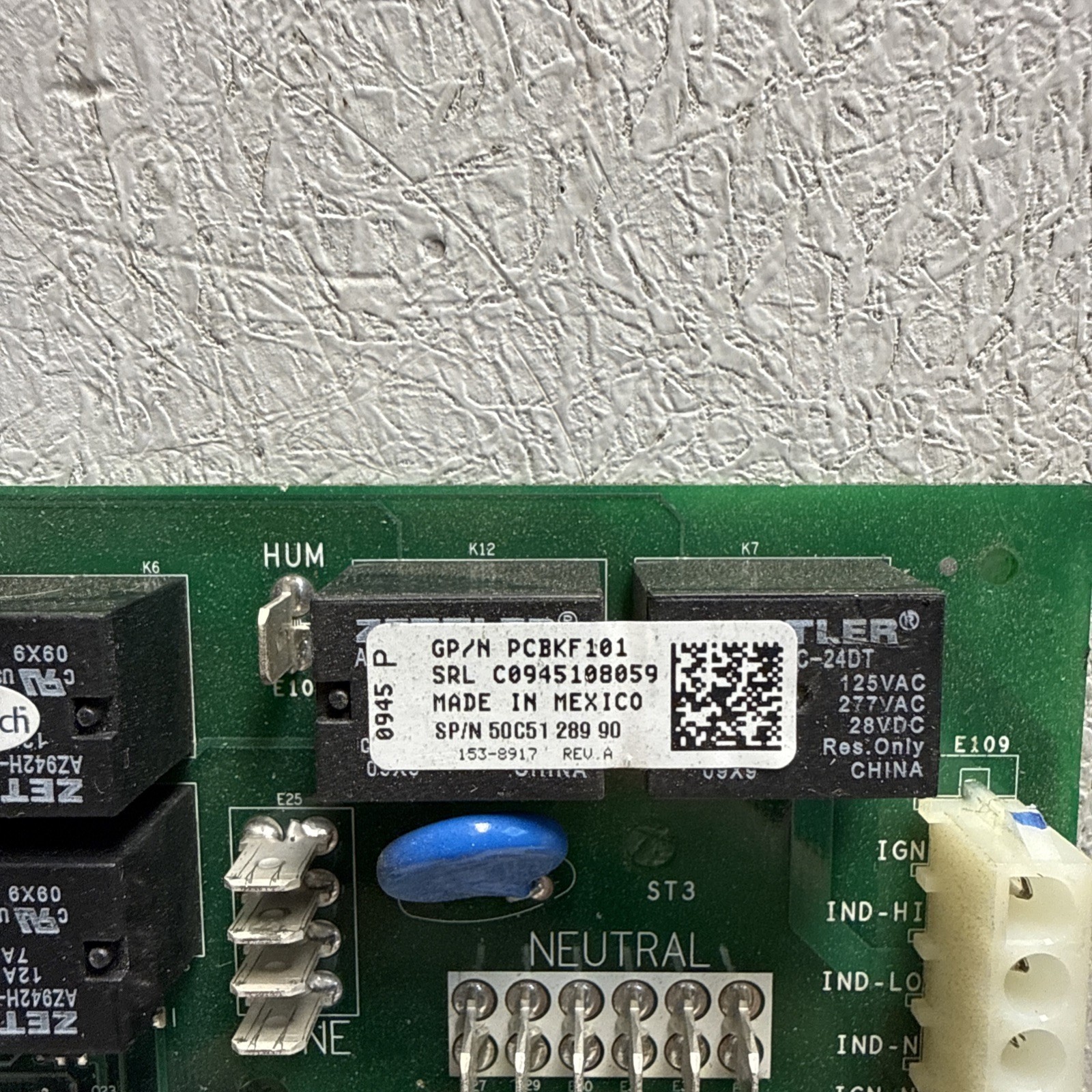 Goodman Amana PCBKF101 / 50C51-289-90 Furnace Control Circuit Board