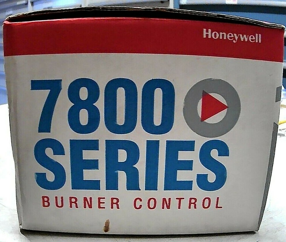 HONEYWELL RM7890A1015 ON-OFF AUTO PRIMARY CONTRL INTERMITTENT PILOT 120VAC *FSHP