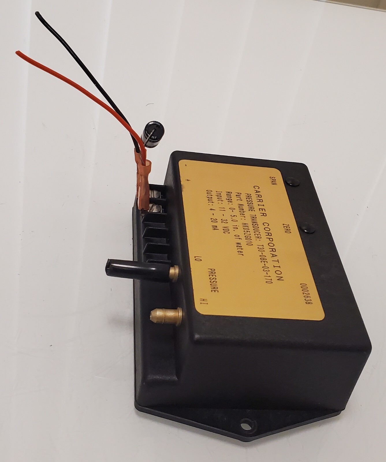 HK05ZG010 T30-08E-03-170 control Pressure Transducer Carrier Corporation